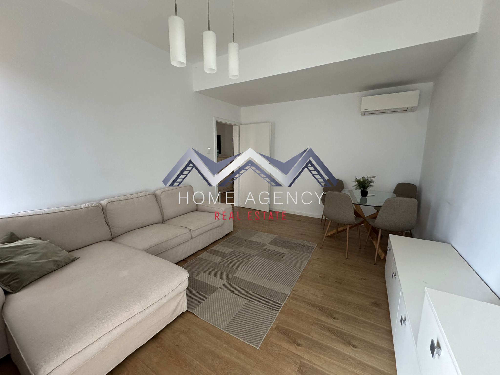 Apartament premium de 3 camere disponibil pentru închiriere în zona Băneasa