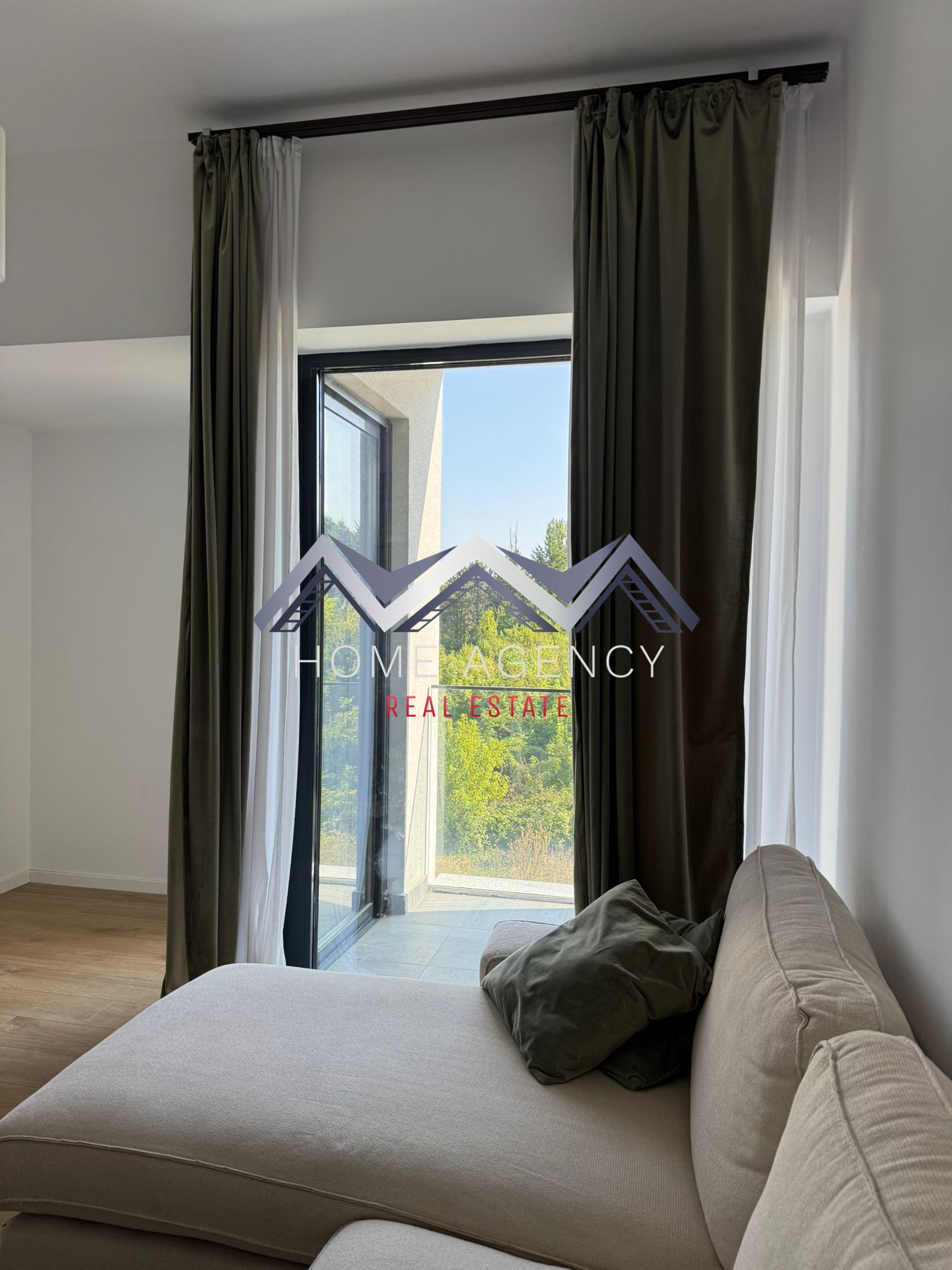 Apartament premium de 3 camere disponibil pentru închiriere în zona Băneasa — fotografia 4