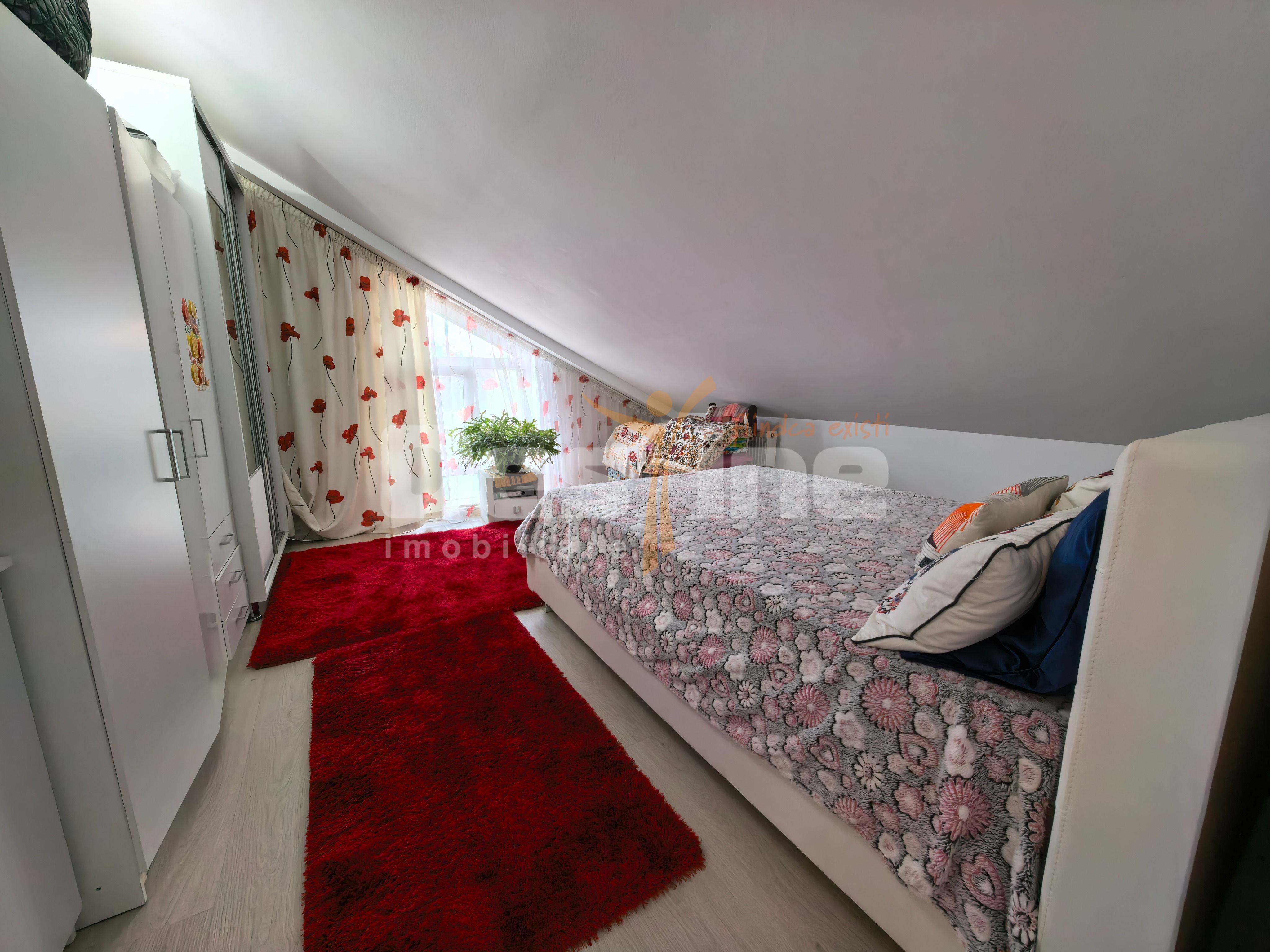 Casă cu 5 camere P+M 110 mp + 500 mp teren, mobilată — fotografia 12