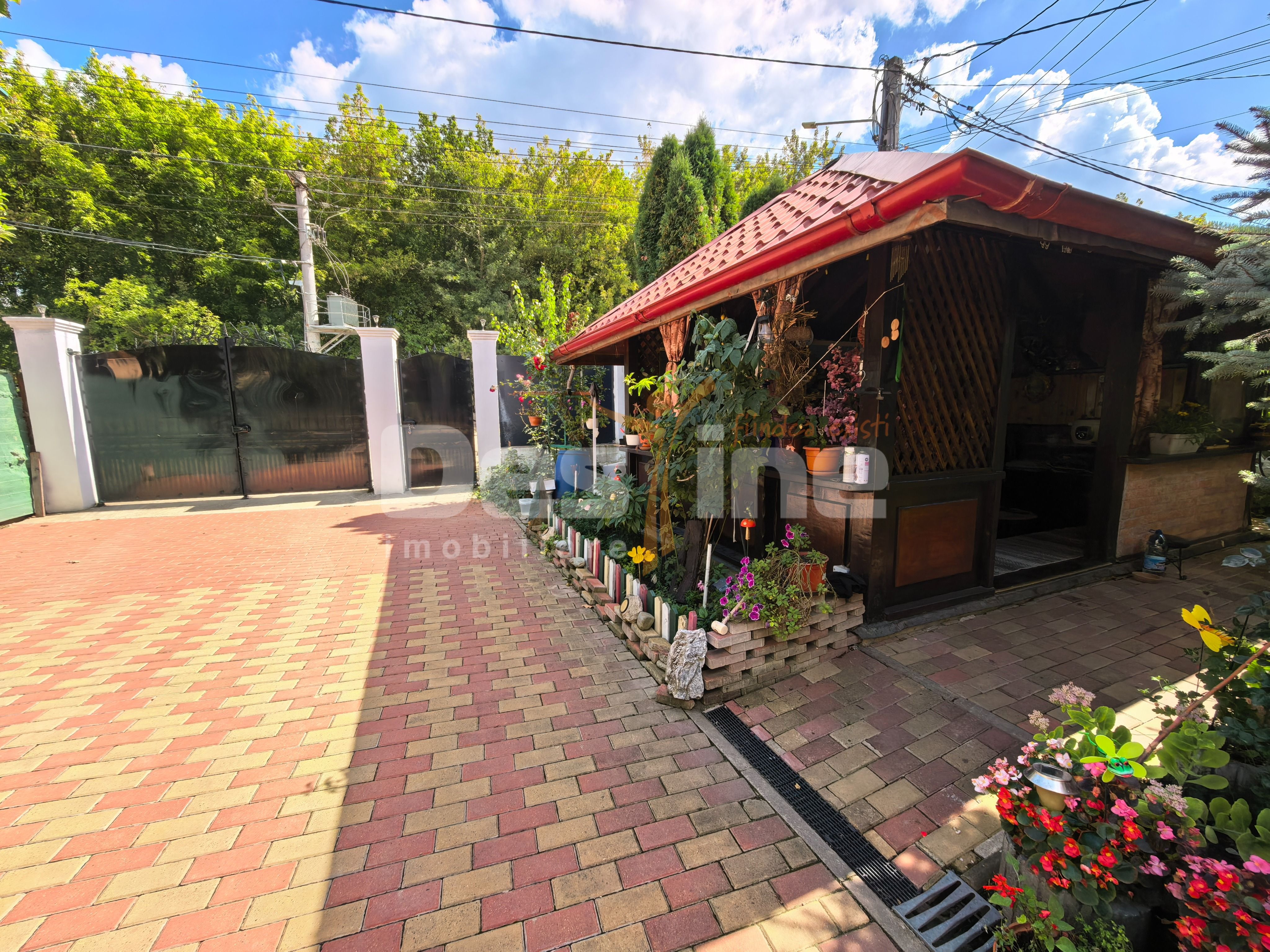 Casă cu 5 camere P+M 110 mp + 500 mp teren, mobilată — fotografia 35