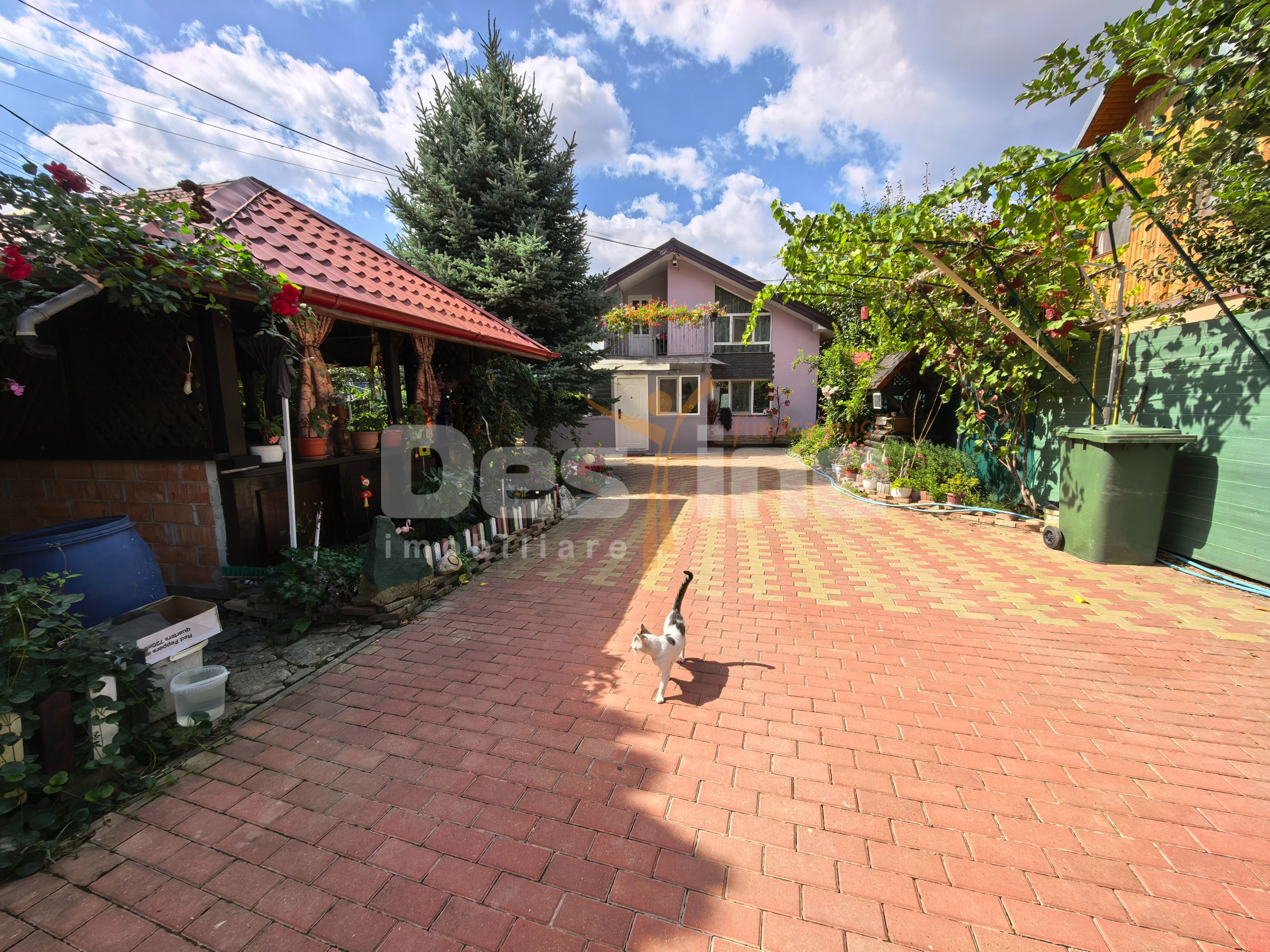 Casă cu 5 camere P+M 110 mp + 500 mp teren, mobilată — fotografia 37