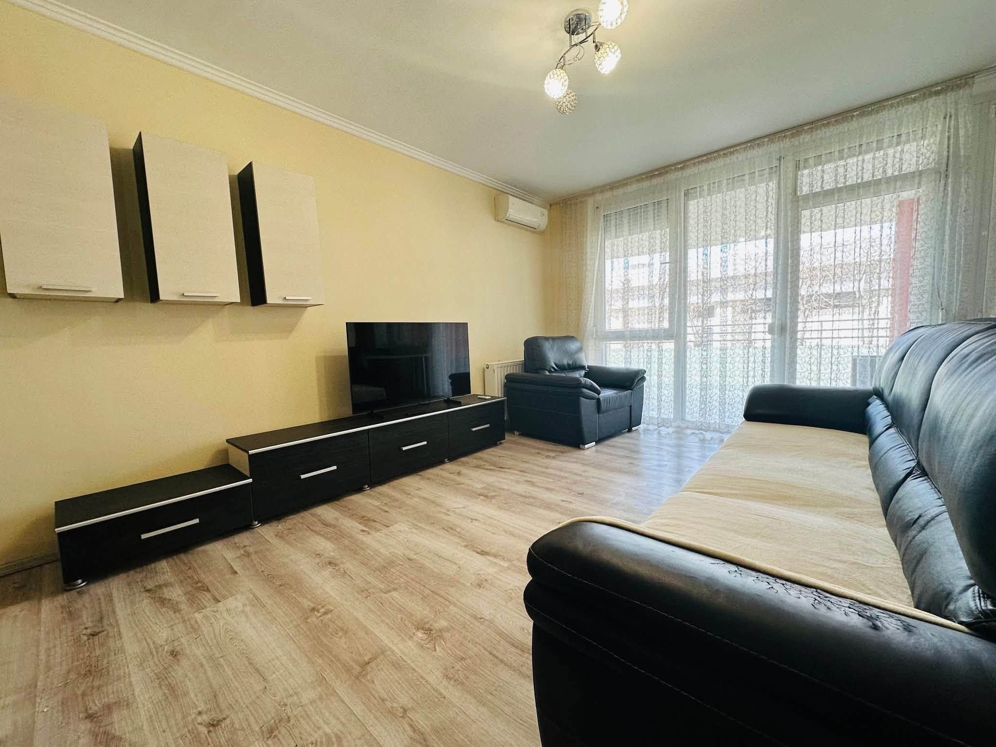 Apart. 3 camere, Ared R 18 pe str. Tudor Vladimirescu - Oradea