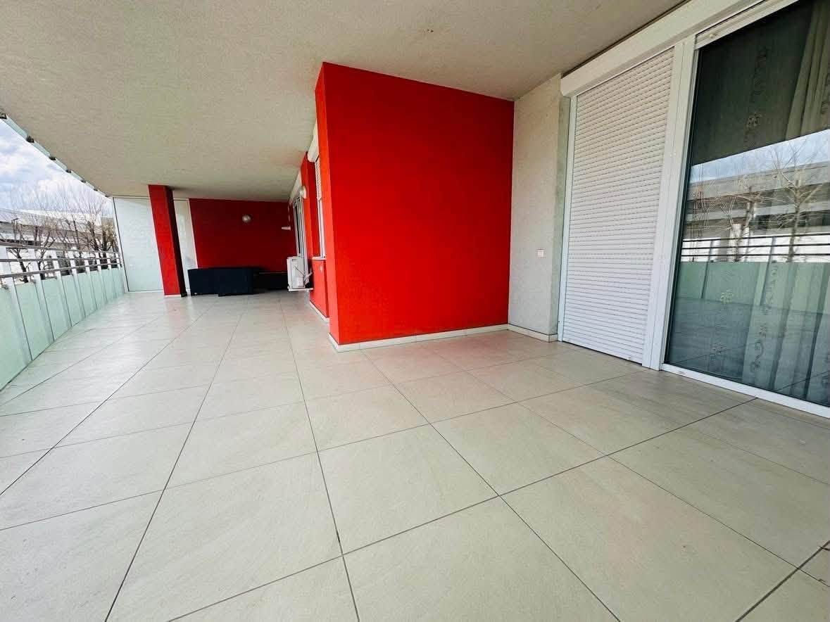 Apart. 3 camere, Ared R 18 pe str. Tudor Vladimirescu - Oradea — fotografia 9