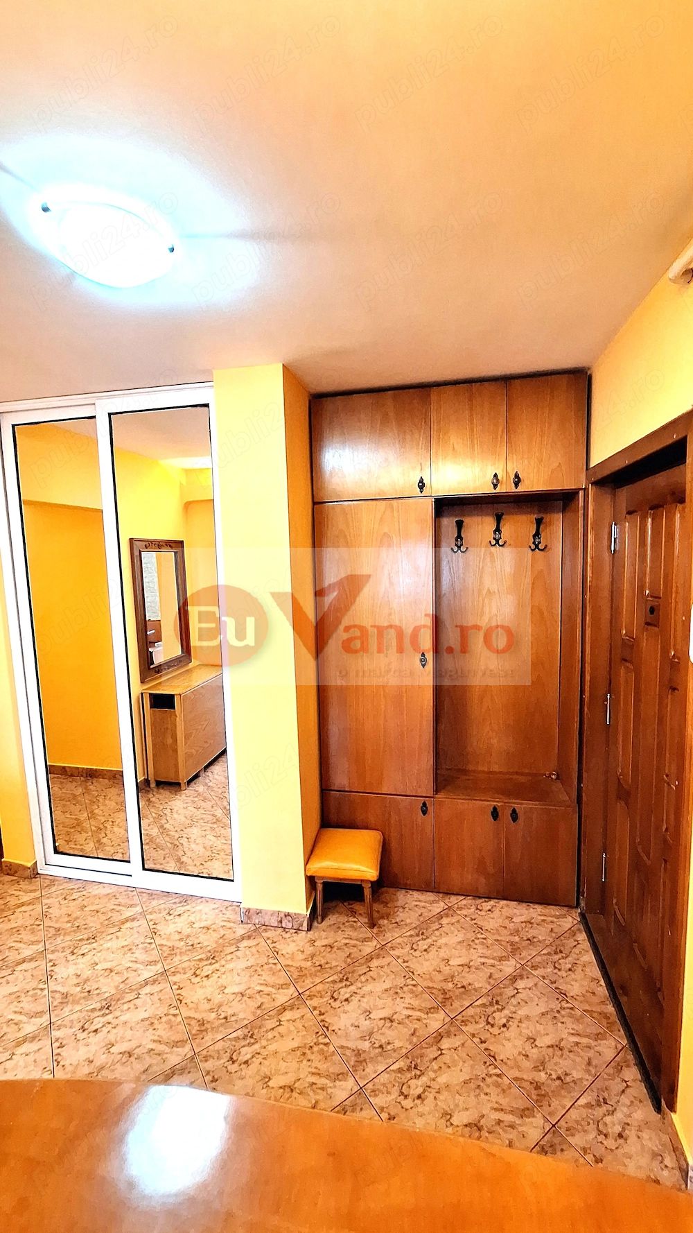 De inchiriat apartament  renovat cu 3 camereTiglina 3, 500 E — fotografia 4