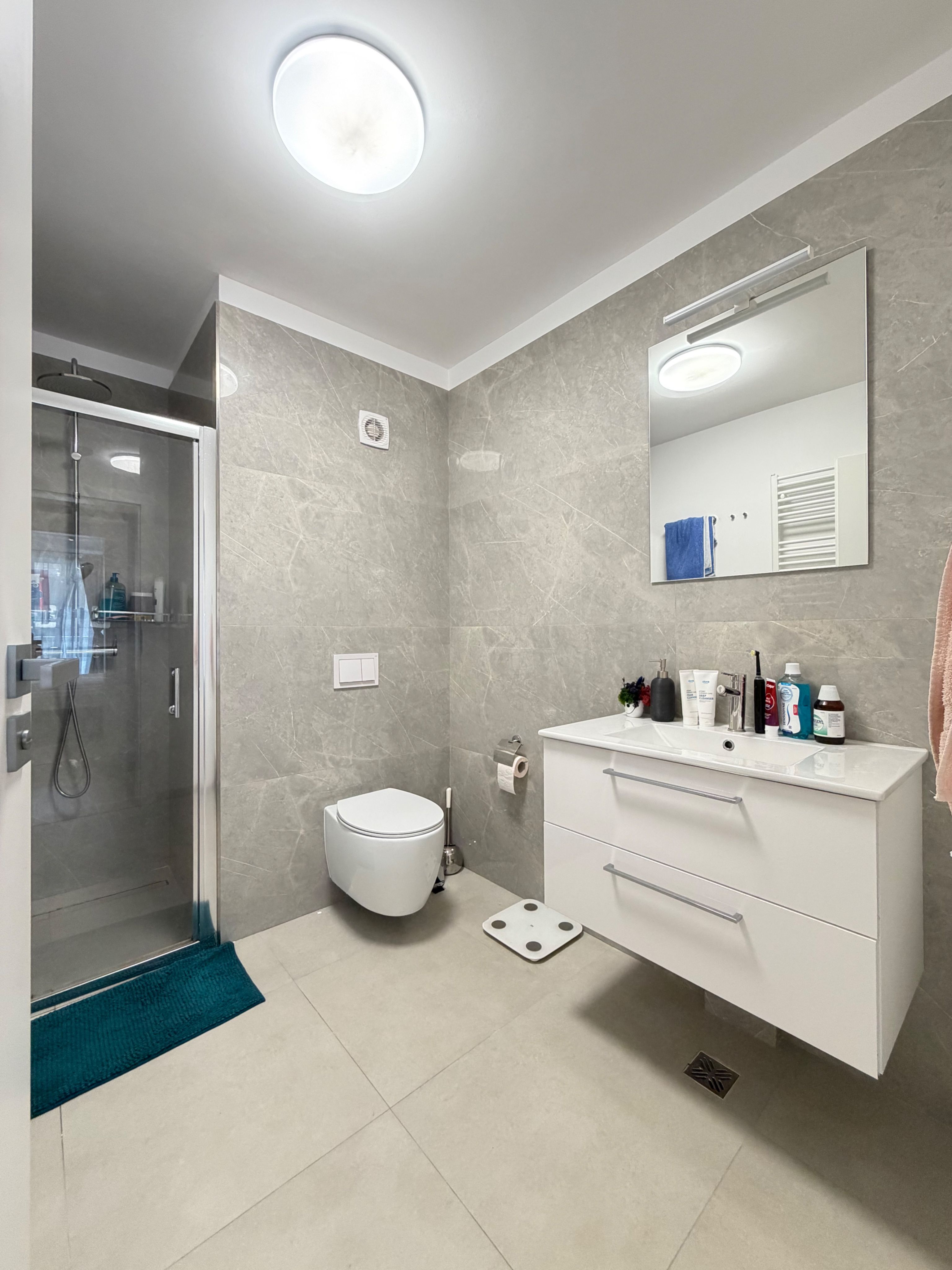 Apartament 2 camere, terasa, etaj intermediar, boxa, parcare — fotografia 11