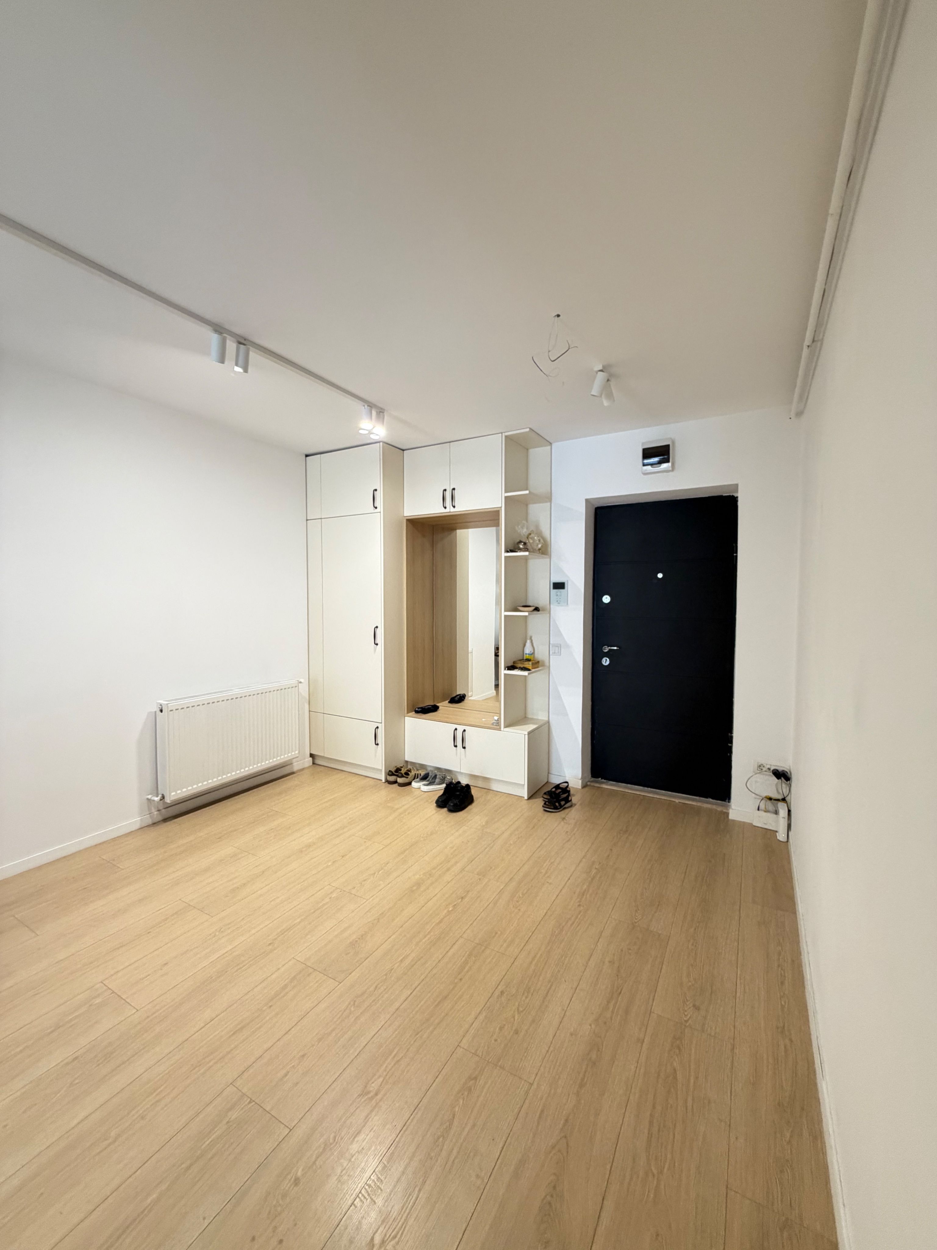Apartament 2 camere, terasa, etaj intermediar, boxa, parcare — fotografia 13