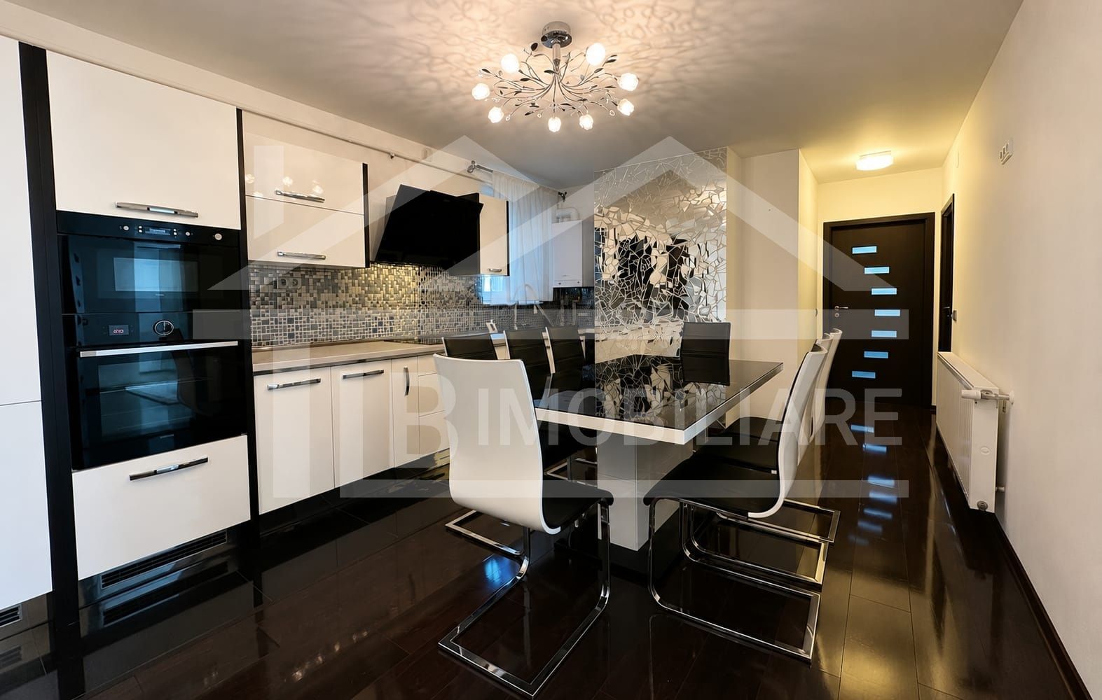 Apartament cu 3 camere, 85mp, Zona Tudor — fotografia 3