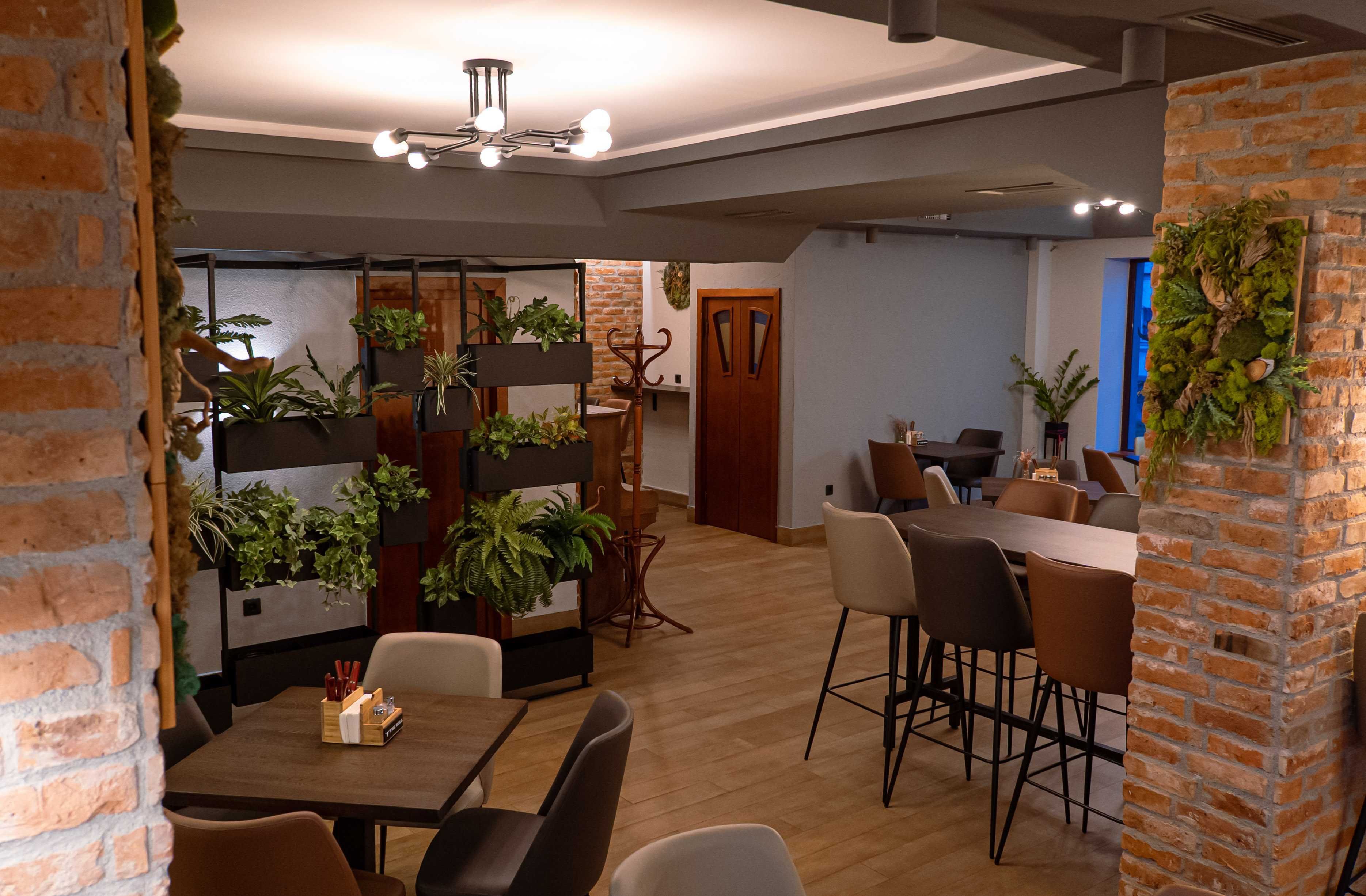 Spațiu comercial. Restaurant/Pizzerie/Pub — fotografia 4
