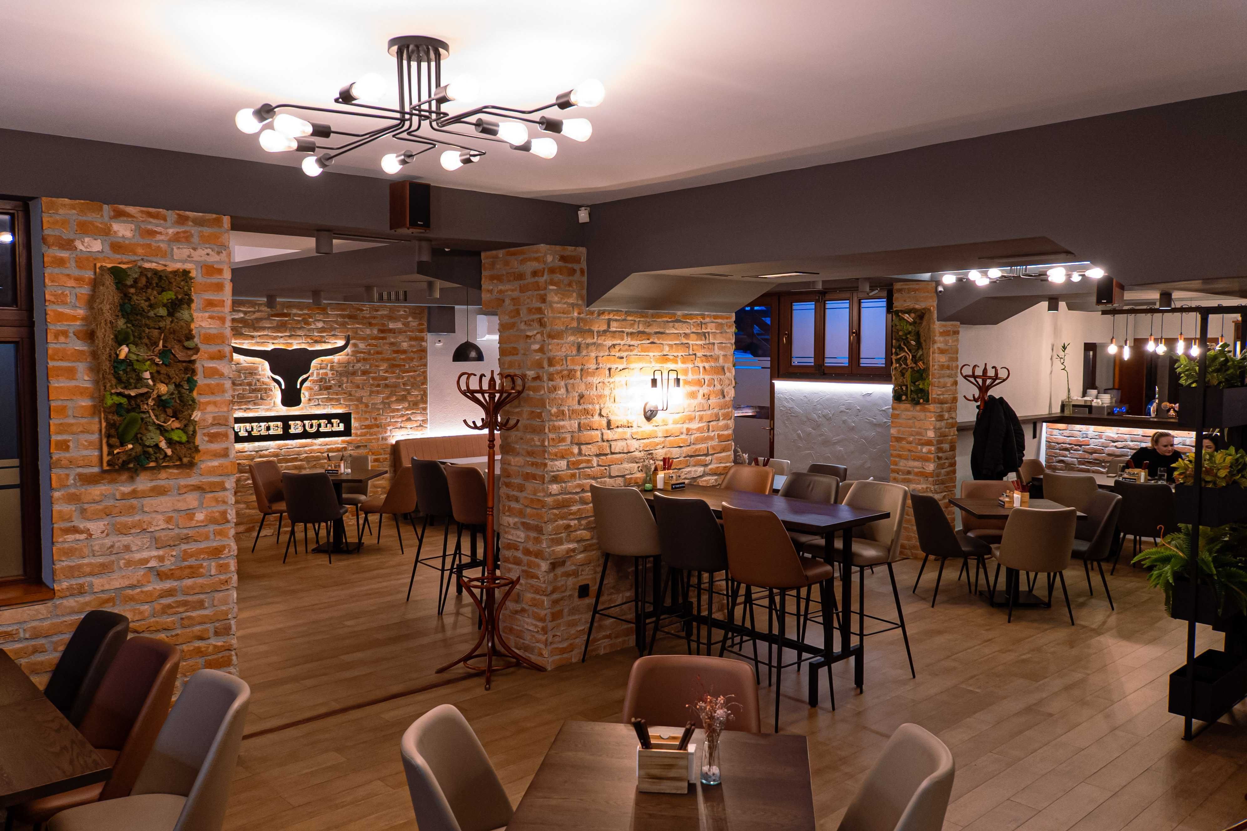Spațiu comercial. Restaurant/Pizzerie/Pub — fotografia 6