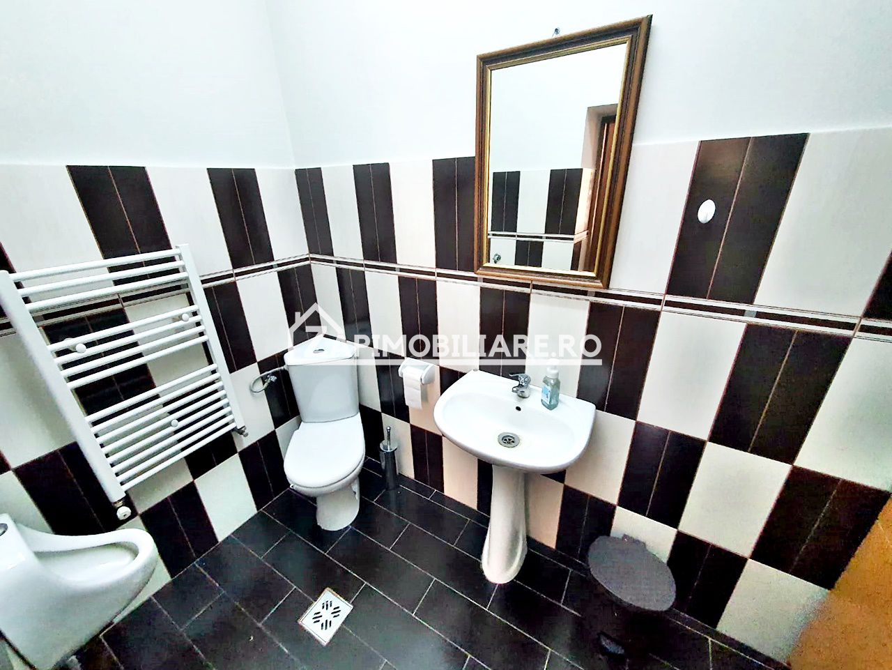 Spatiu de birouri 4 camere, zona Tribunal,100 mp — fotografia 5