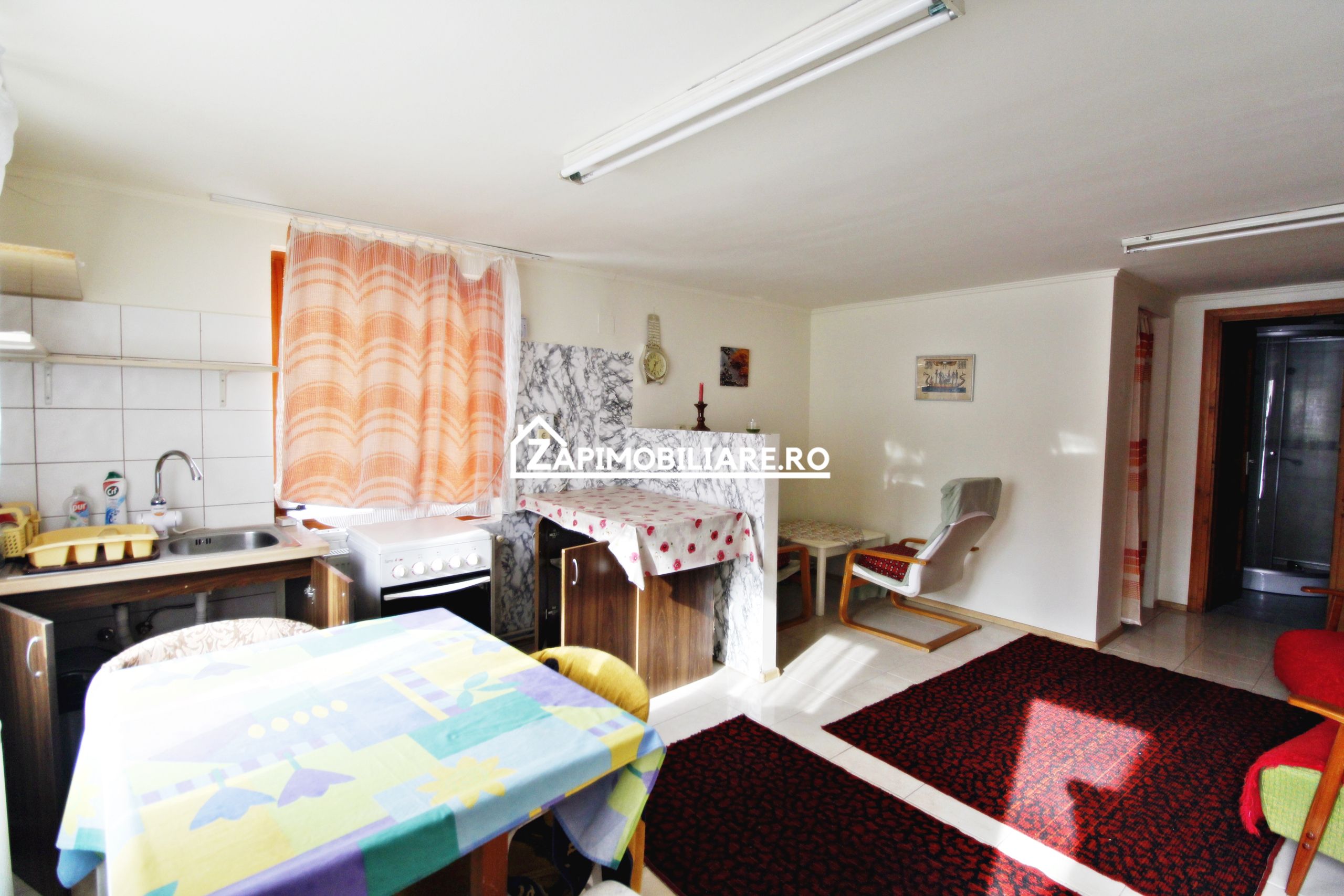 Central - Casa + Spatiu comercial stradal - Strada Predeal — fotografia 8