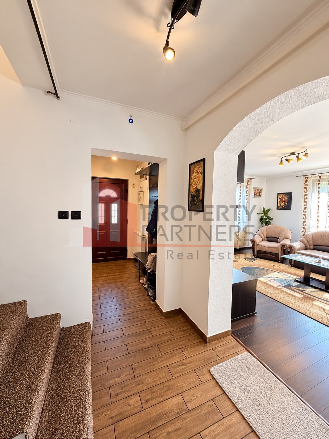 Casă tip duplex, renovată integral, în Cristian – Brașov — fotografia 4