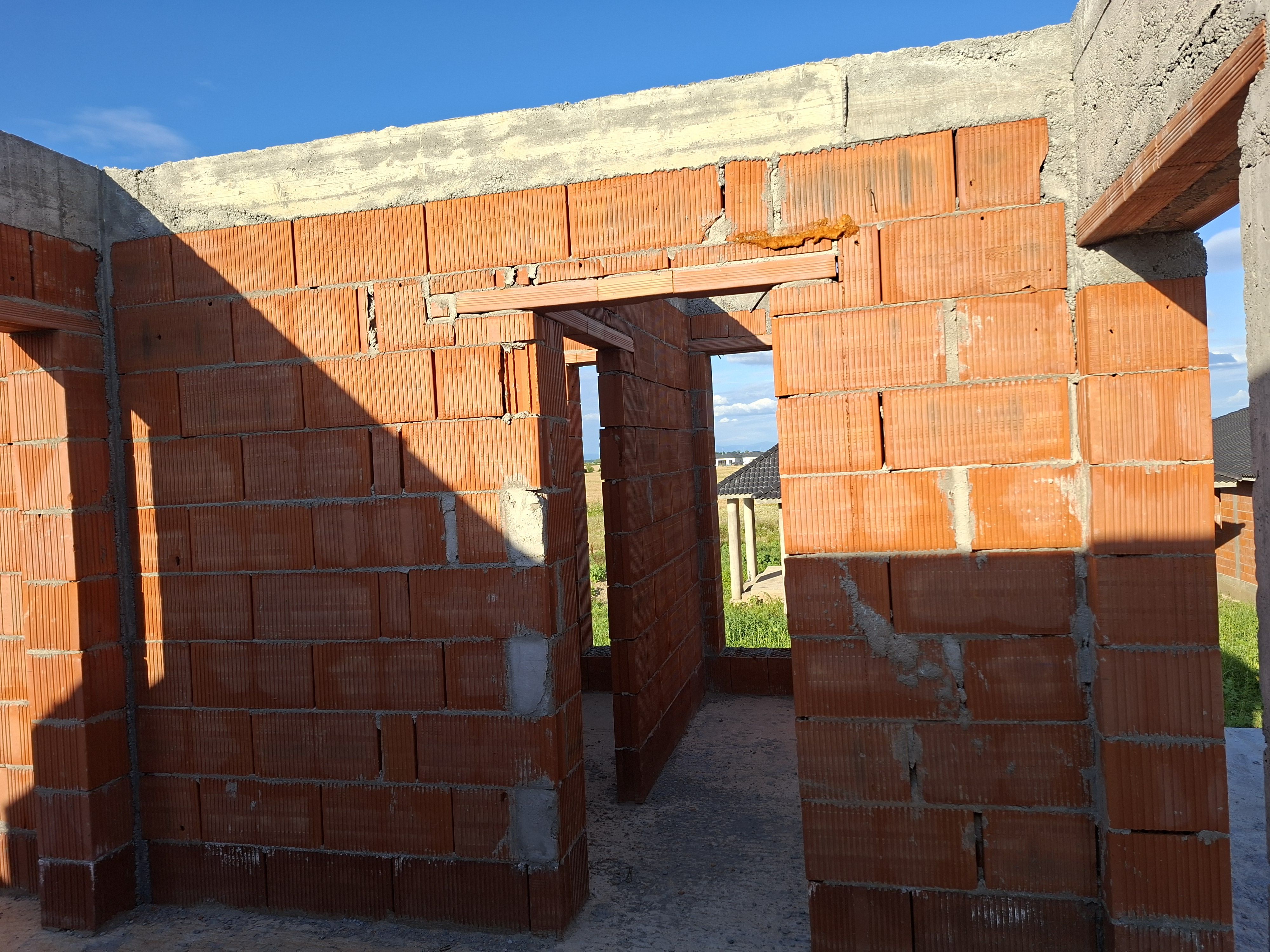 BRASADAS vinde casa in constructie de tip DUPLEX in Odoreu. — fotografia 5