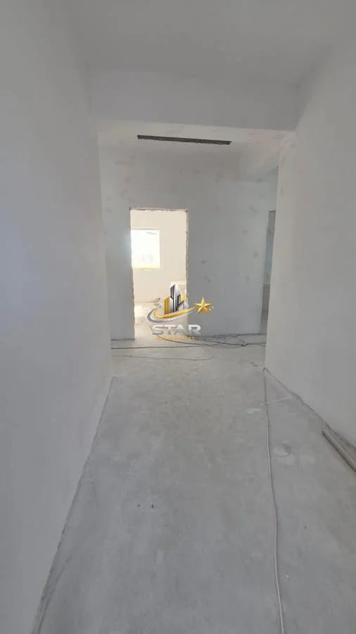 Casă cu 4 camere în Prelungirea ghencea cu 400mp teren — fotografia 2