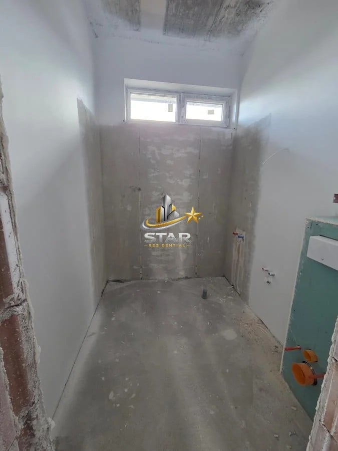 Casă cu 4 camere în Prelungirea ghencea cu 400mp teren — fotografia 4
