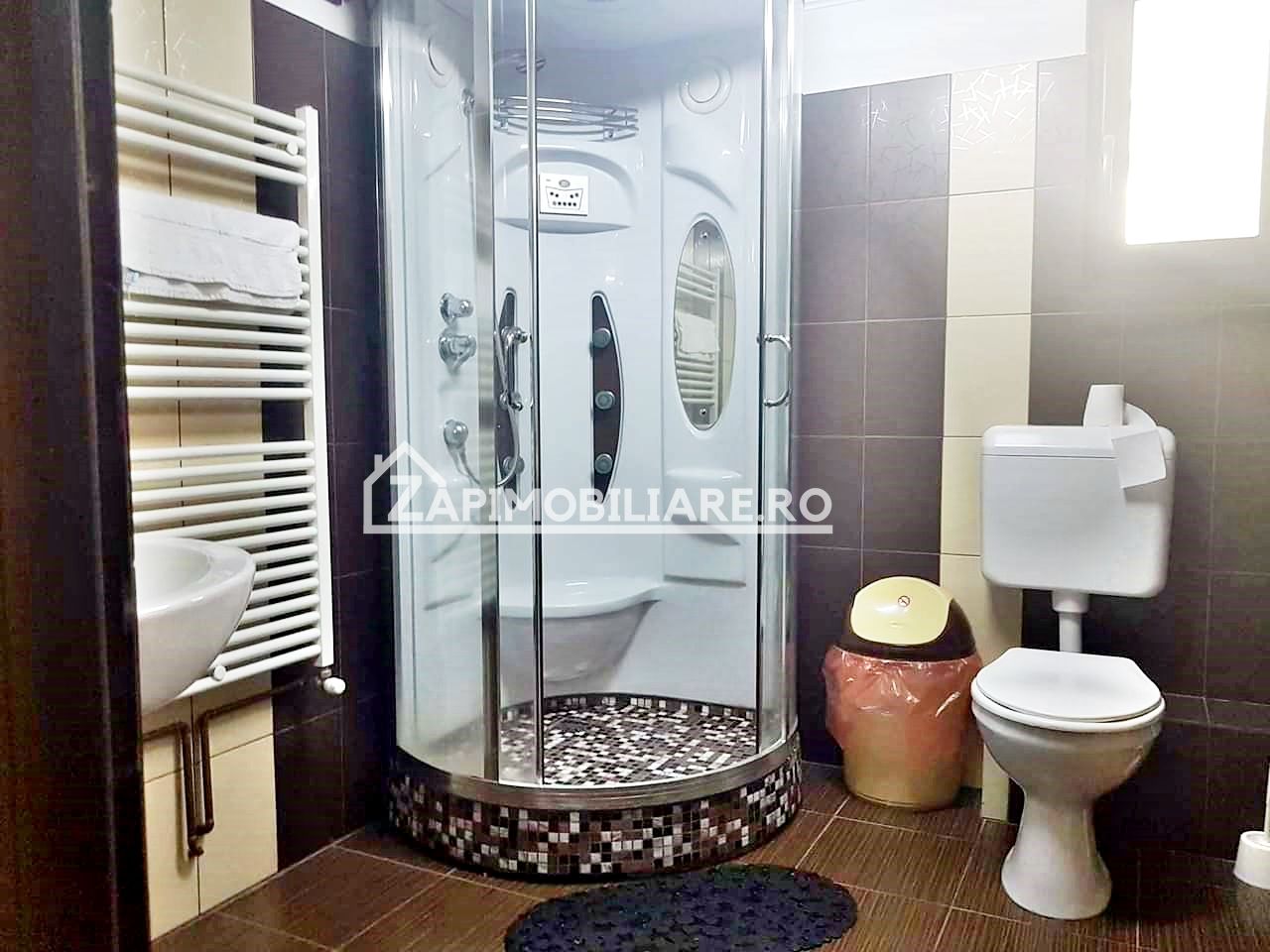 Pensiune 11 camere 500 mp, 2.100 mp teren, Sovata, 0% comision — fotografia 4