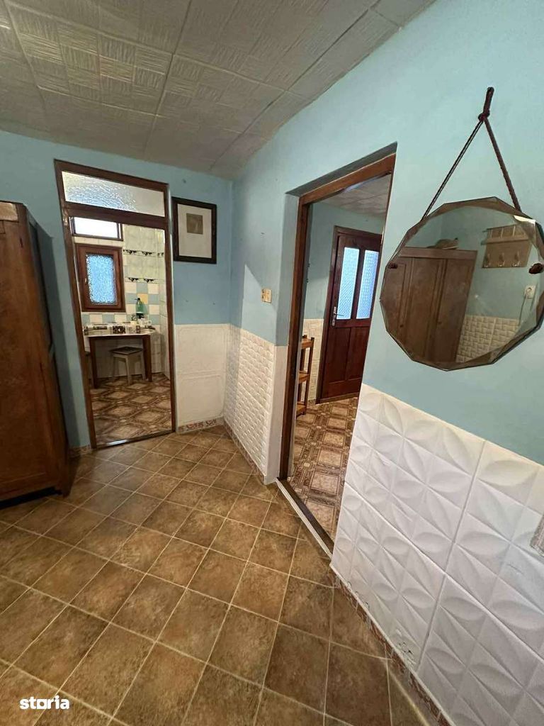 Casă de vânzare cu posibiliate de renovare/dezvoltare — fotografia 5