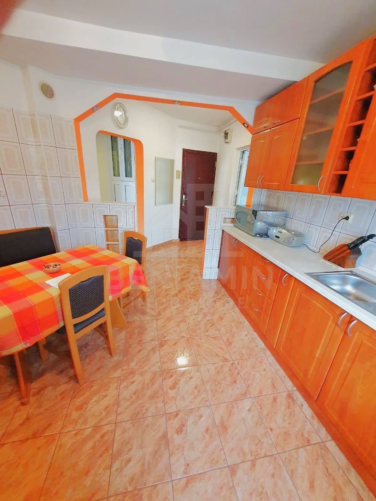 Apartament 2 camere-Decomandat-Spitalul Judetean-69mp-Spatios-Luminos — fotografia 4