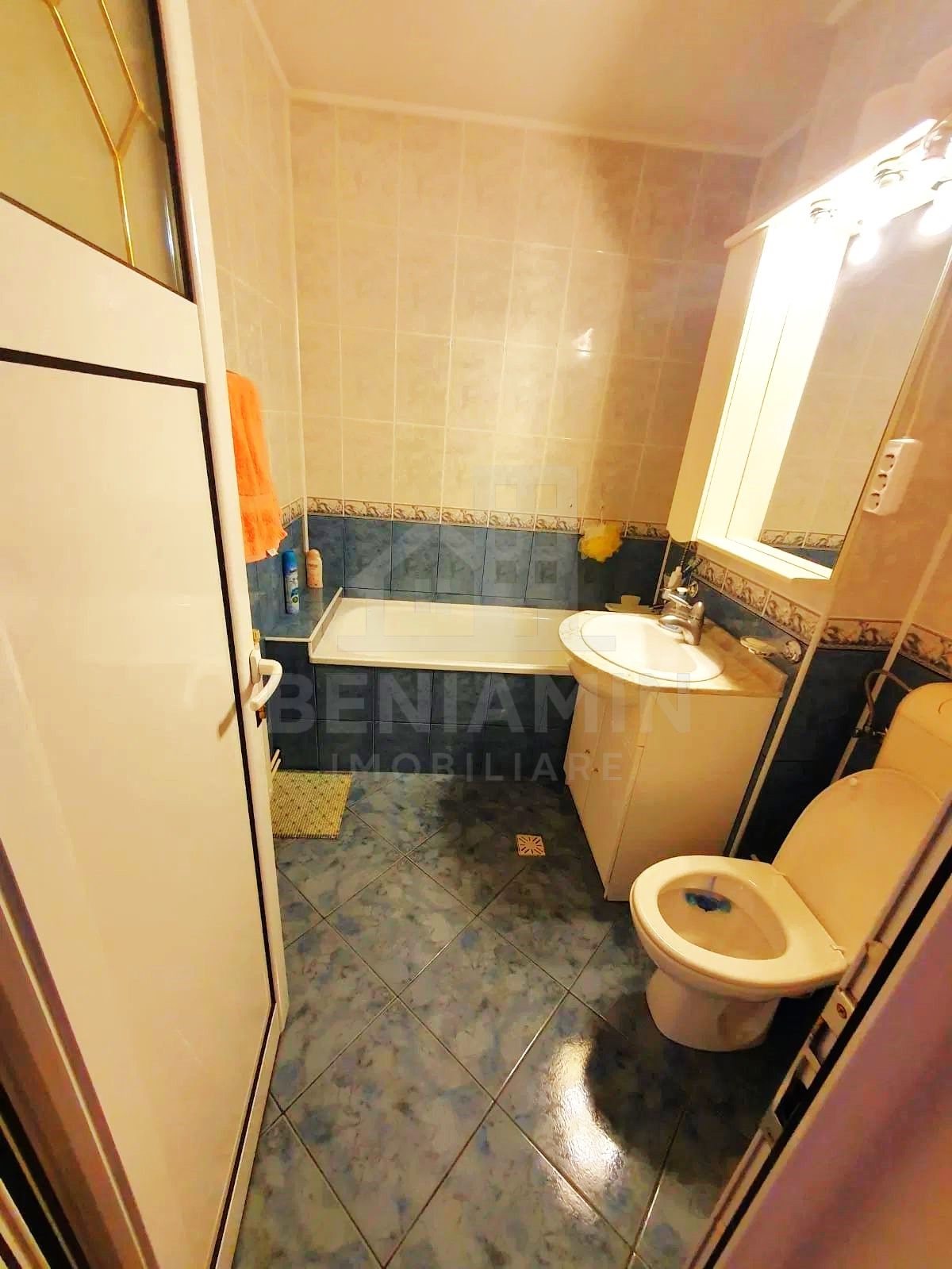 Apartament 2 camere-Decomandat-Spitalul Judetean-69mp-Spatios-Luminos — fotografia 8