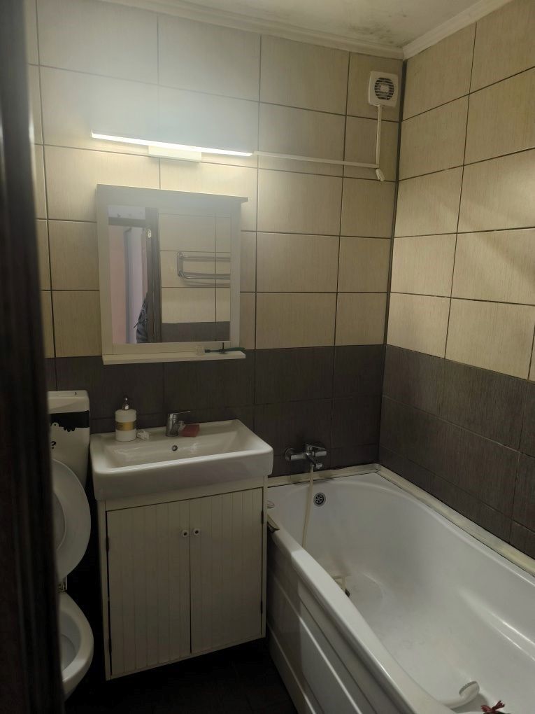Apartament 3 camere zona Ozana - Fetesti — fotografia 4