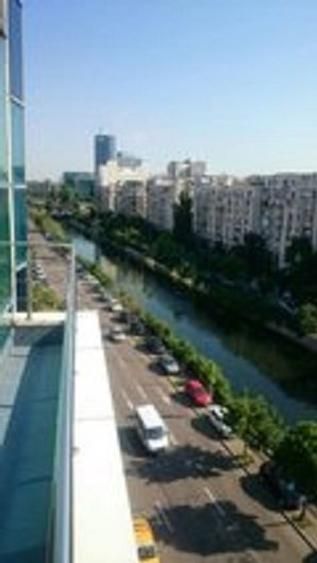 BRASADAS închiriază Sp birouri 200 mp  Etaj 4  Timpuri Noi. — fotografia 2
