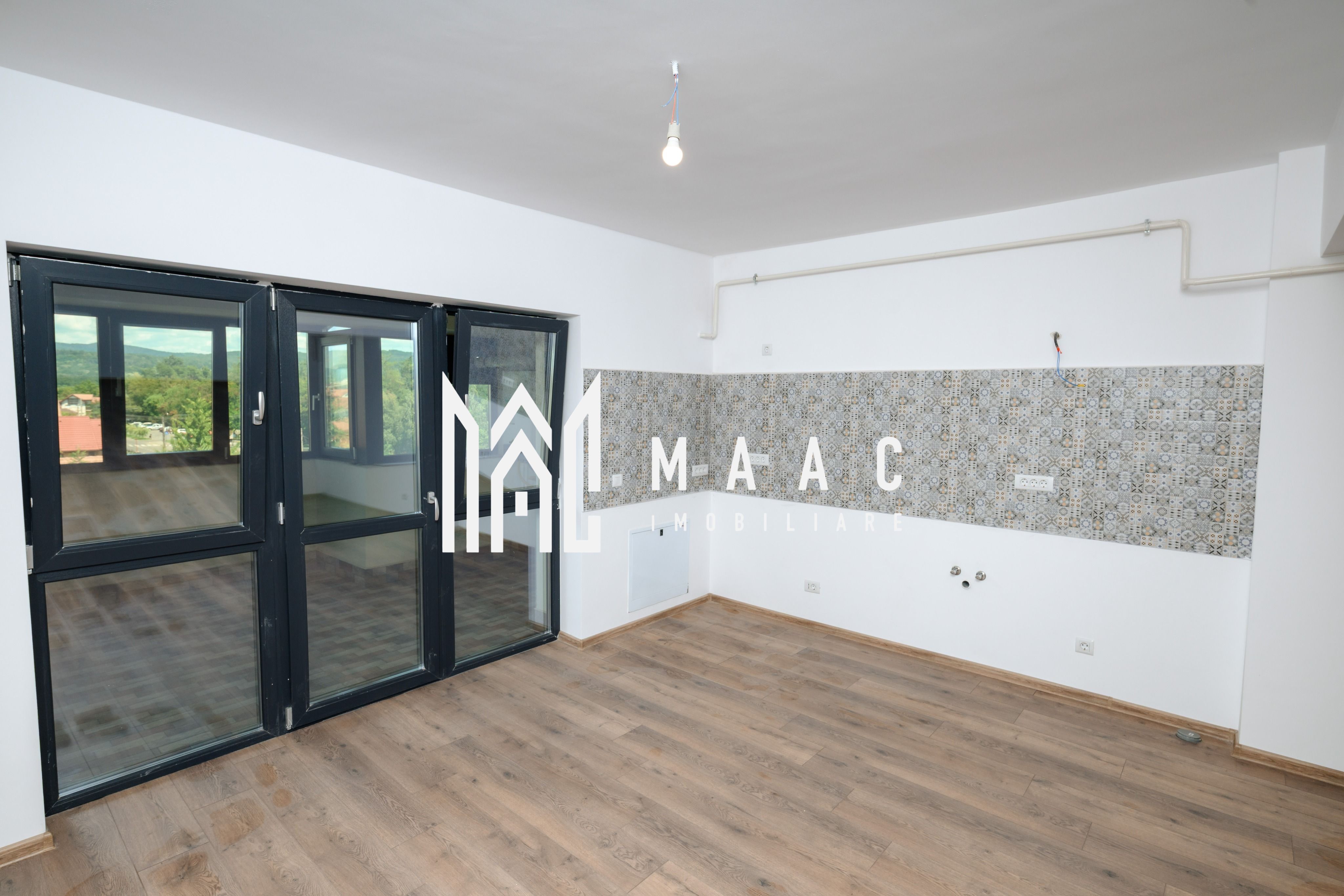 Apartament 3 camere | Bloc Nou | Zoo Valcea | Etaj 3 | 93MP — fotografia 12