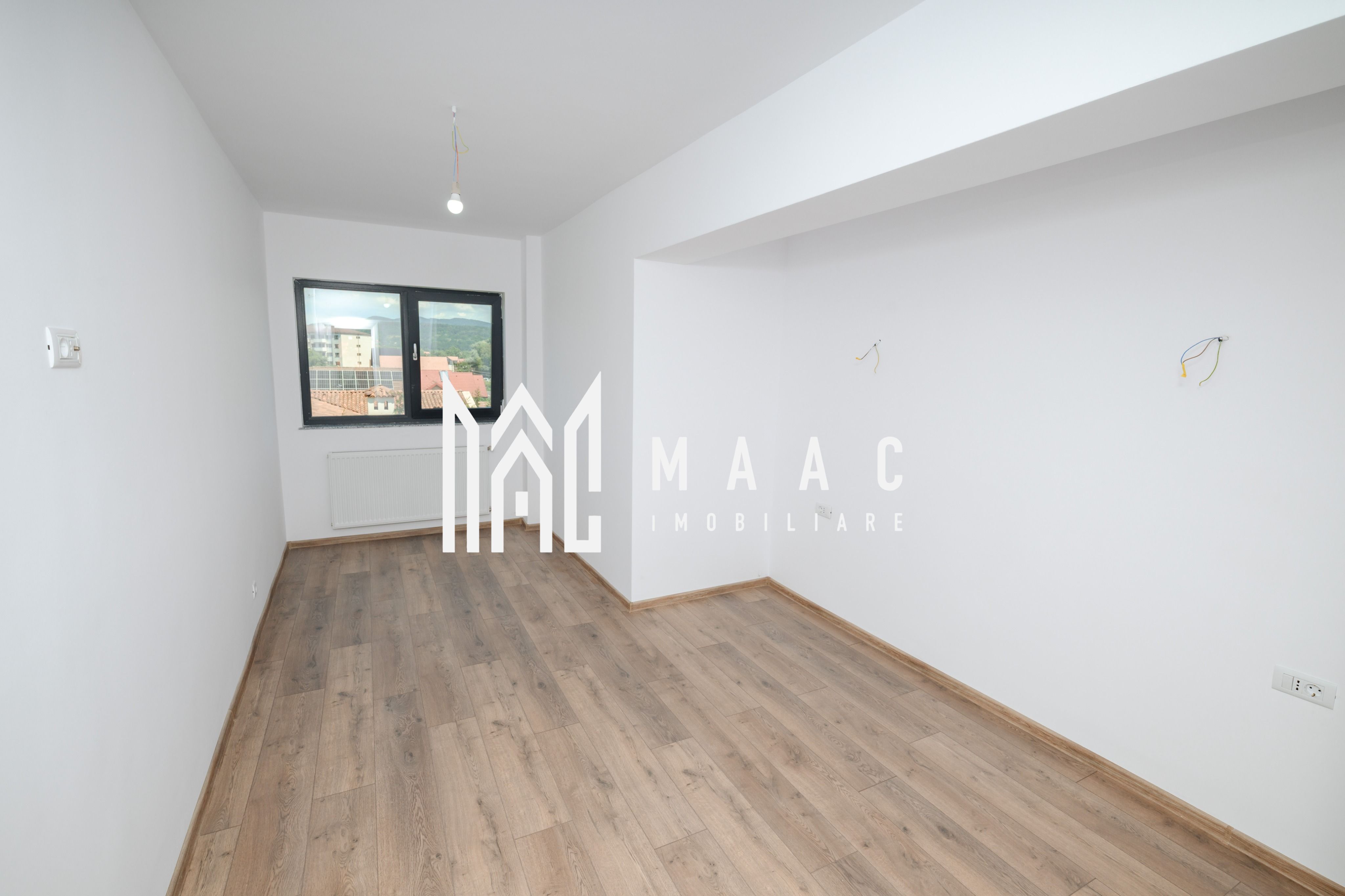 Apartament 3 camere | Bloc Nou | Zoo Valcea | Etaj 3 | 93MP — fotografia 9