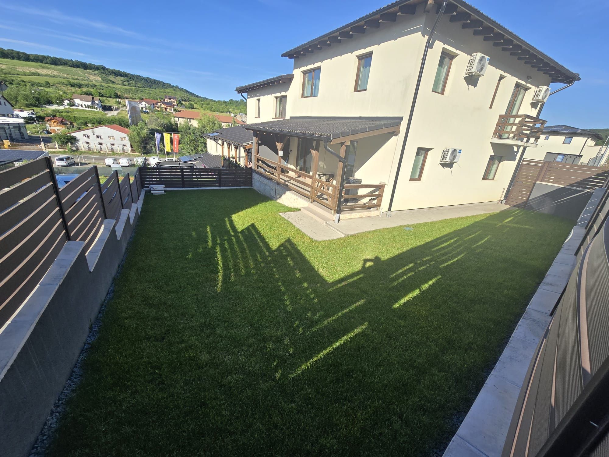 Casa Lux 4 camere, 3 băi, 112mp, 282 mp teren, 0% comision