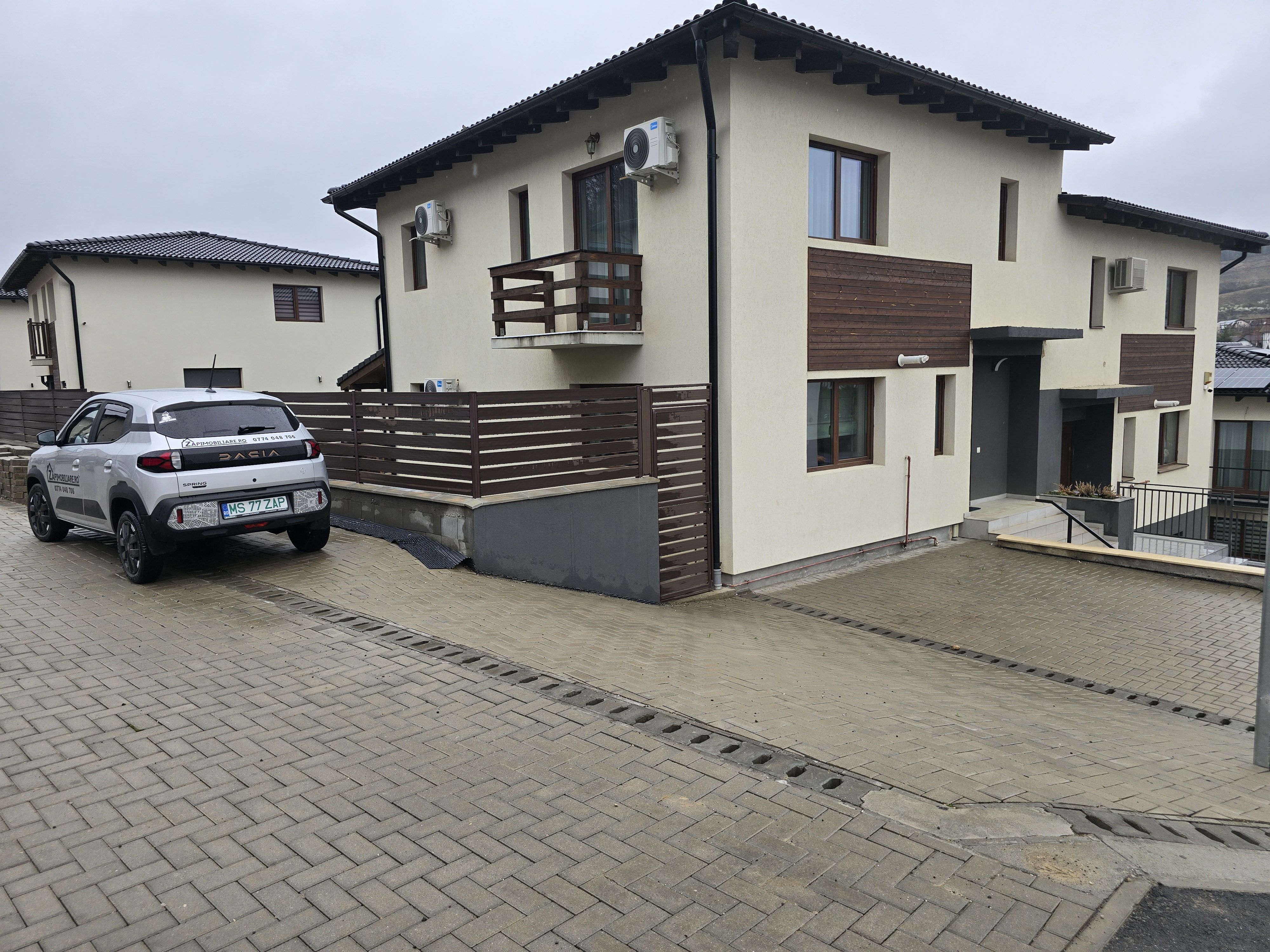Casa Lux 4 camere, 3 băi, 112mp, 282 mp teren, 0% comision — fotografia 11