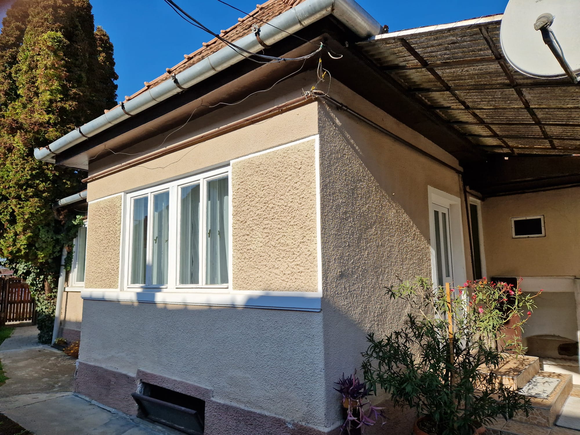 vand in Gornesti casa cu 3+2 camere, 1400 mp teren