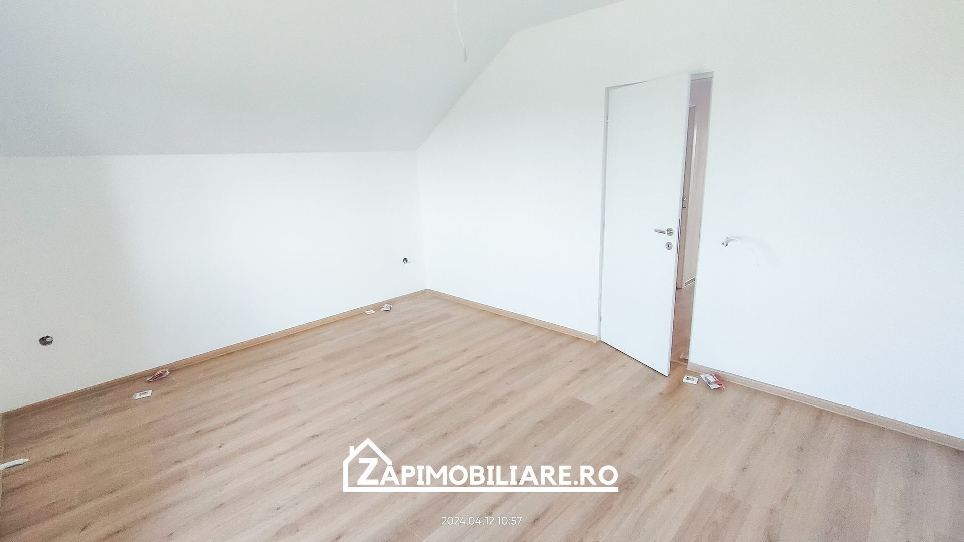 Casa 4 camere  - La cheie - ultima disponibila — fotografia 15