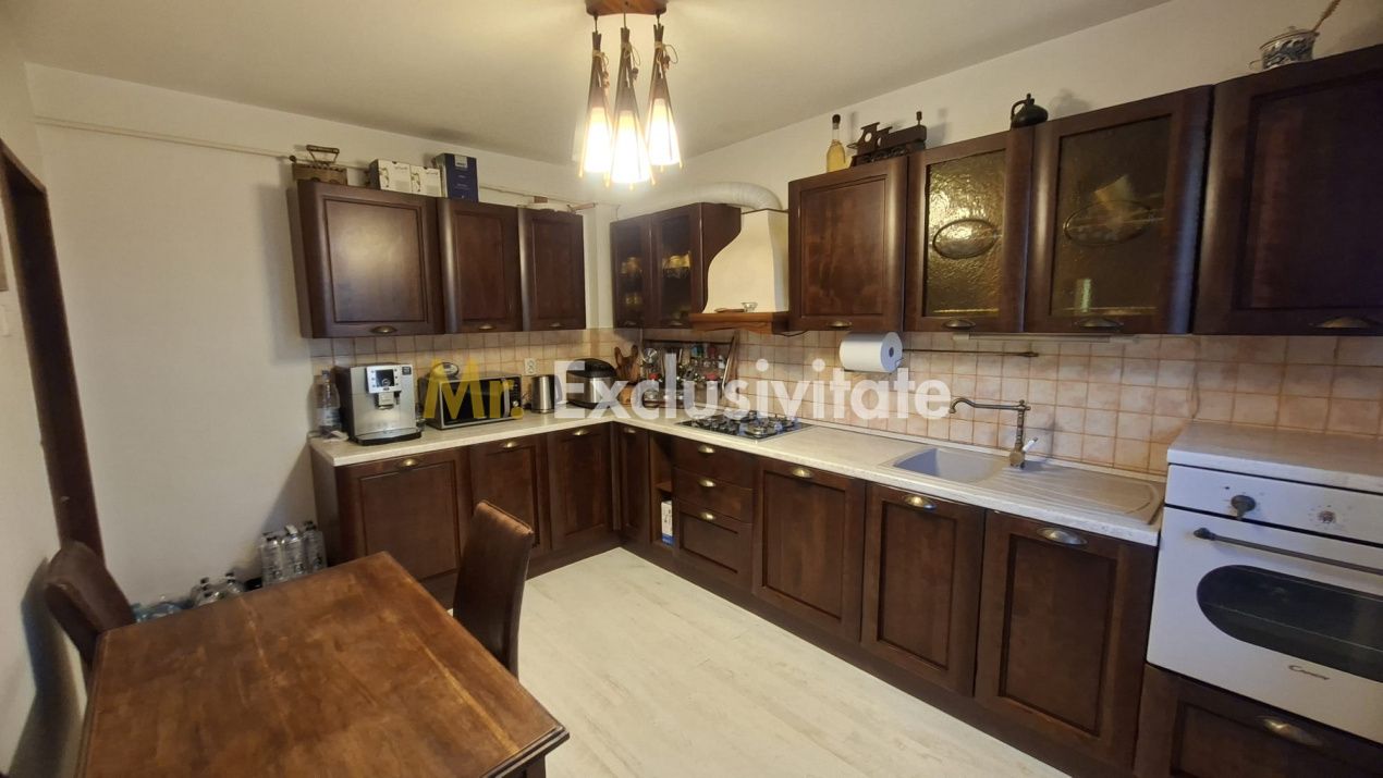 Casa Centrala de vanzare - Strada Rahovei Pitesti — fotografia 14