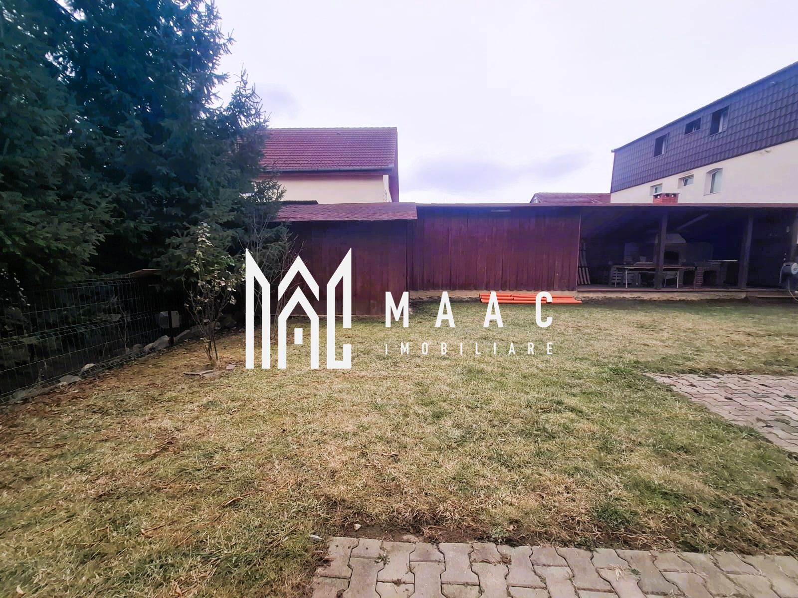 Casă de vânzare Șelimbăr | 9 camere | 395 mp utili, teren 544 mp — fotografia 4