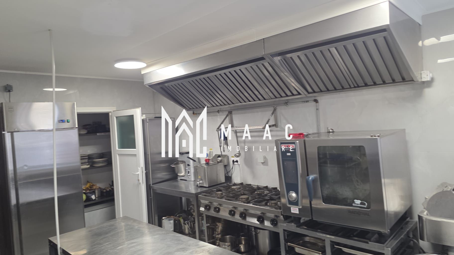 SPATIU COMERCIAL AMENAJAT FUNCTIONAL I PIATA MICA I SIBIU — fotografia 8