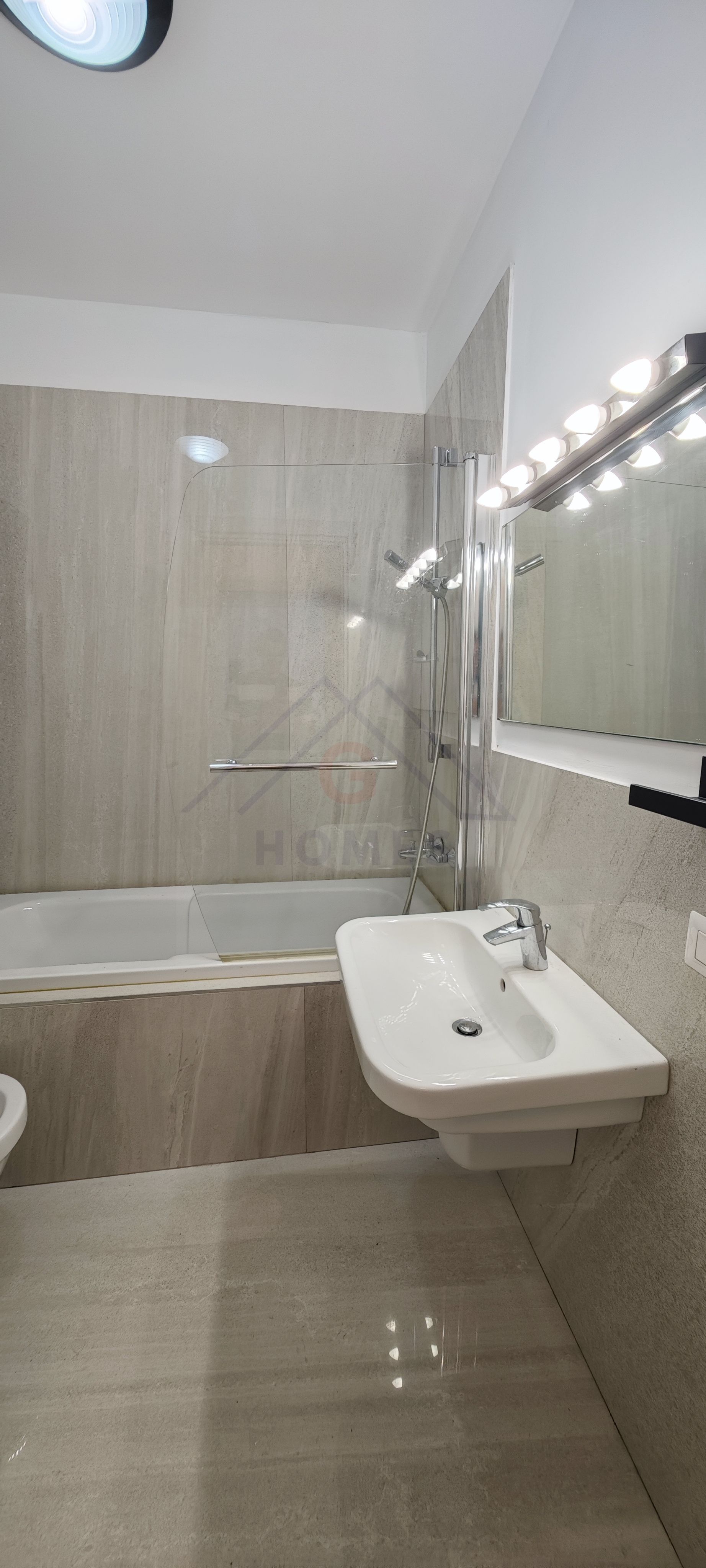 Apartament la casa. Aproape de centru, in zona consulatelor. — fotografia 8