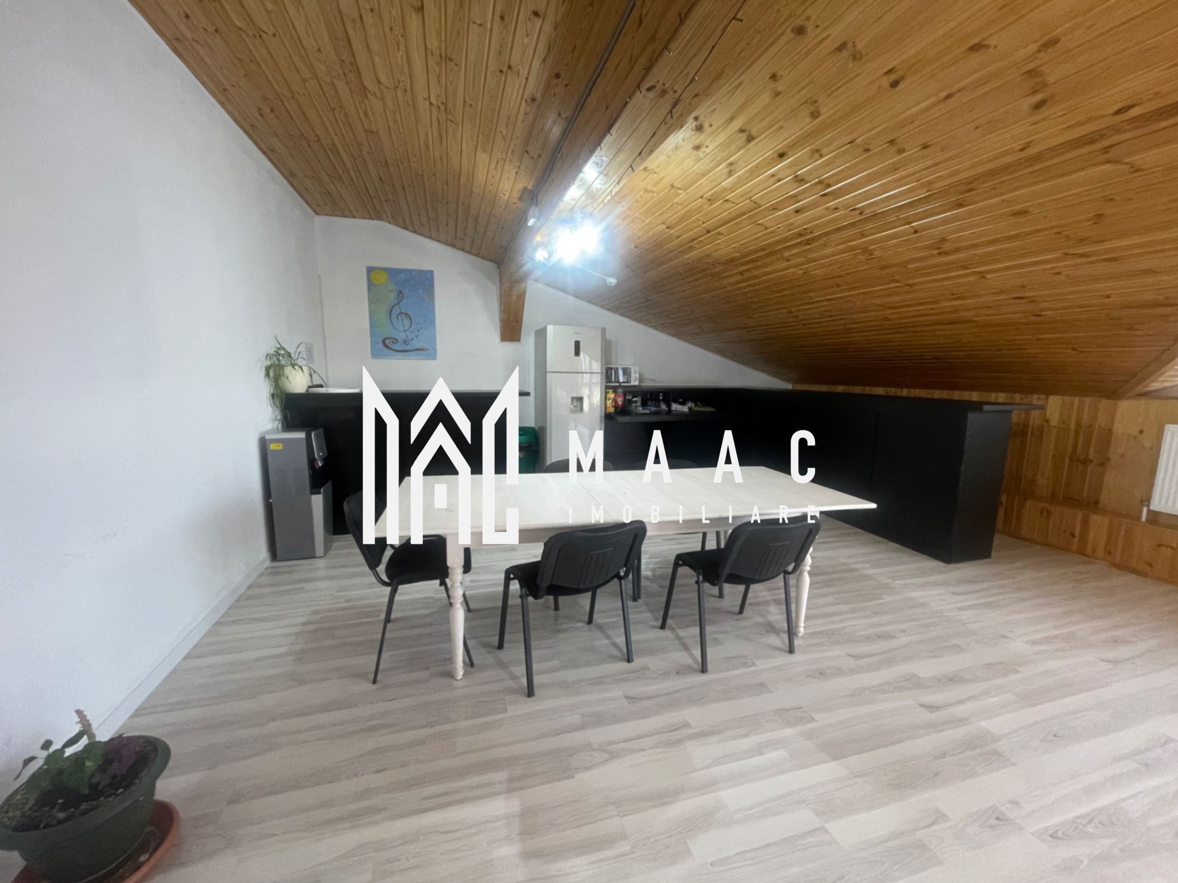 Spatiu birouri open space| 57 mp | Central — fotografia 4