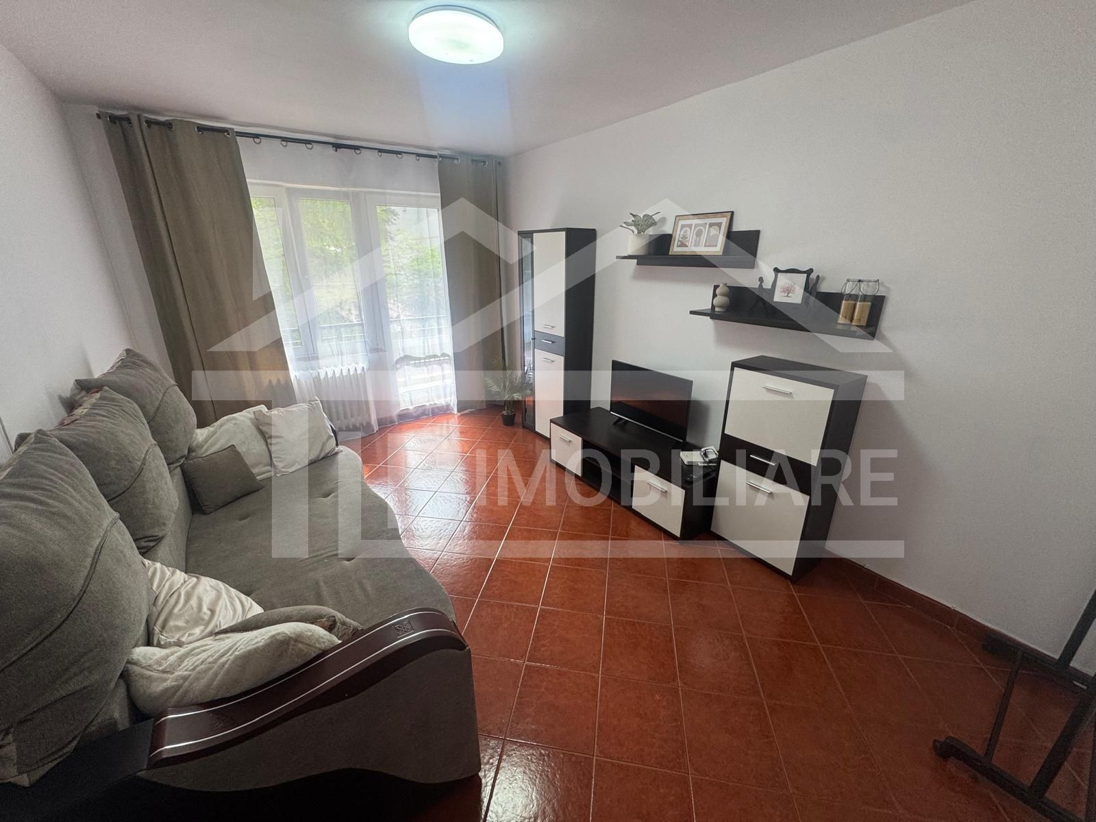 Apartament cu 2 camere,Pet friendly, decomandat,  50mp, zona Corina — fotografia 2
