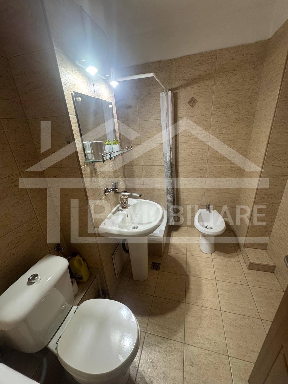 Apartament cu 2 camere,Pet friendly, decomandat,  50mp, zona Corina — fotografia 9