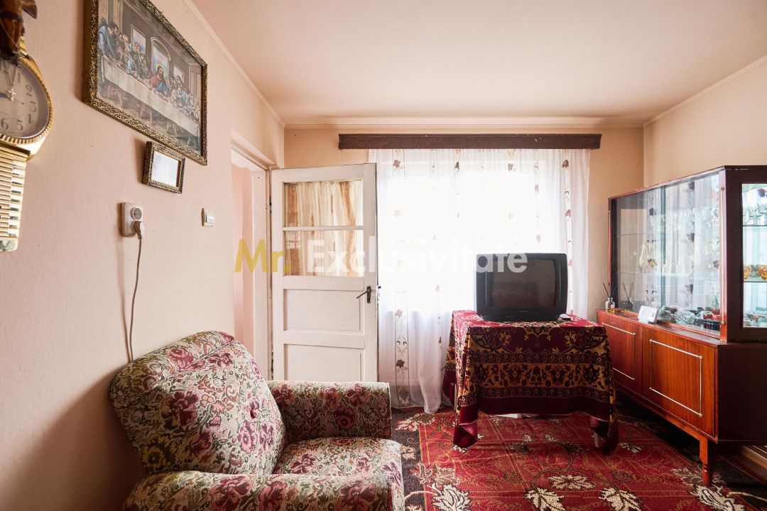 Casa individuala  Leresti la strada principala+ teren 831 mp, utilitati complete — fotografia 8