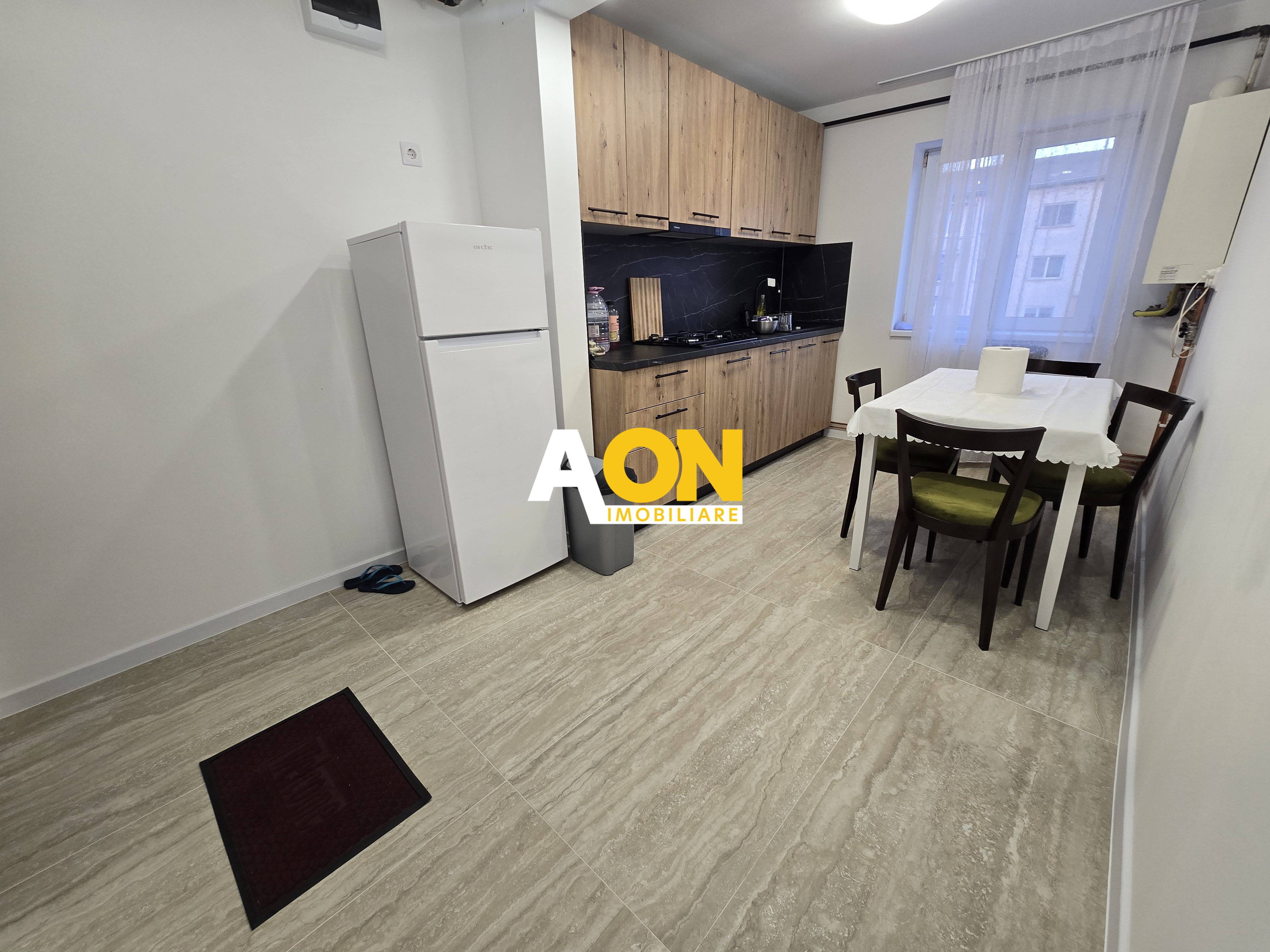 Apartament 2 Camere, Decomandat, Renovat, Zona Closca