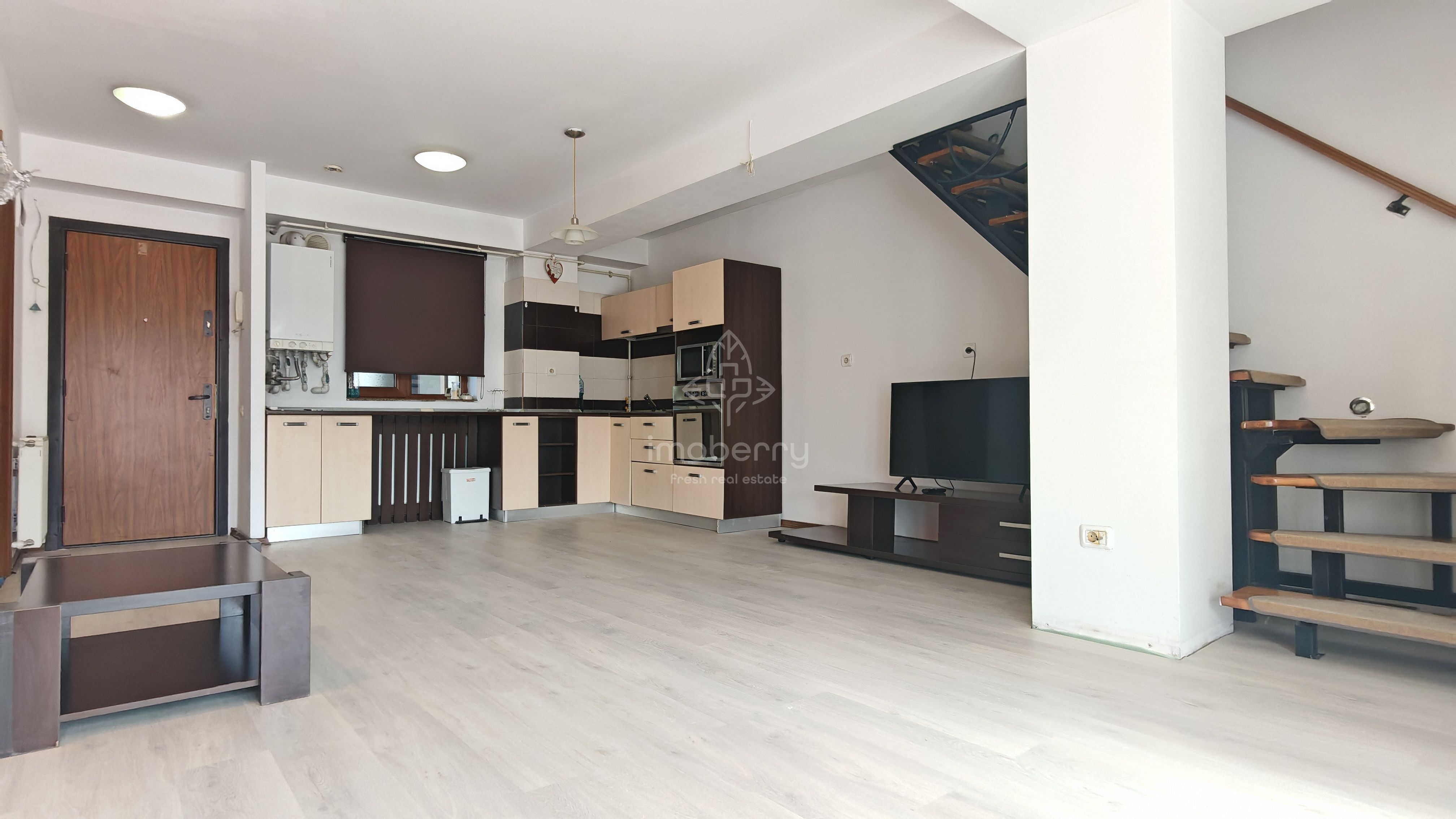Vanzare apartament duplex Navodari, Constanta, 300-400m la plaja