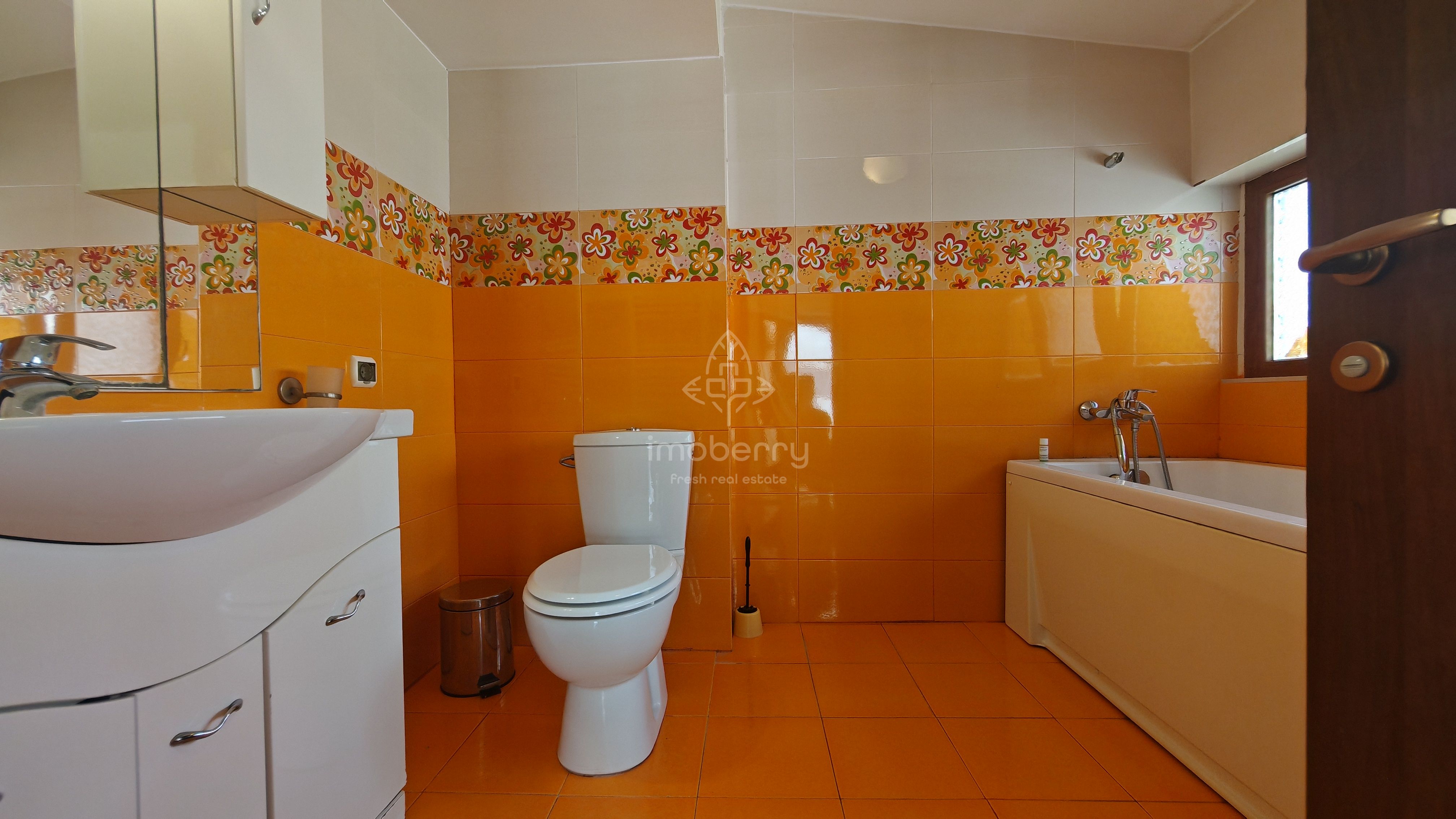 Vanzare apartament duplex Navodari, Constanta, 300-400m la plaja — fotografia 17