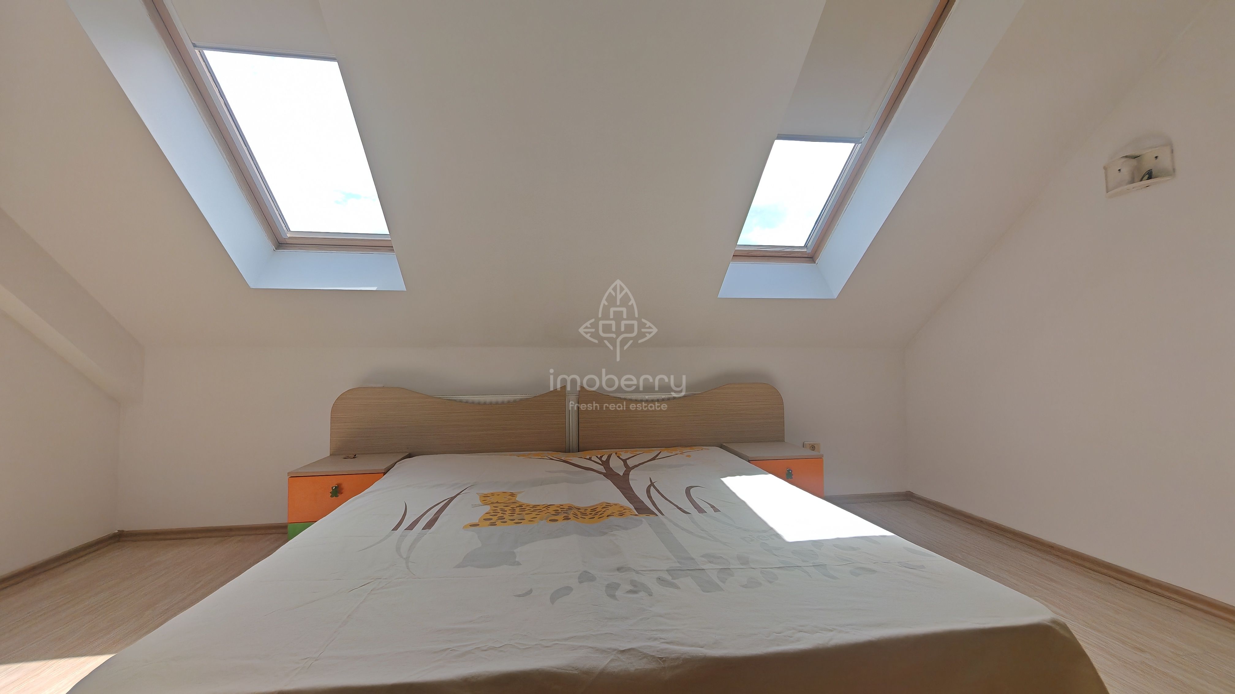 Vanzare apartament duplex Navodari, Constanta, 300-400m la plaja — fotografia 9