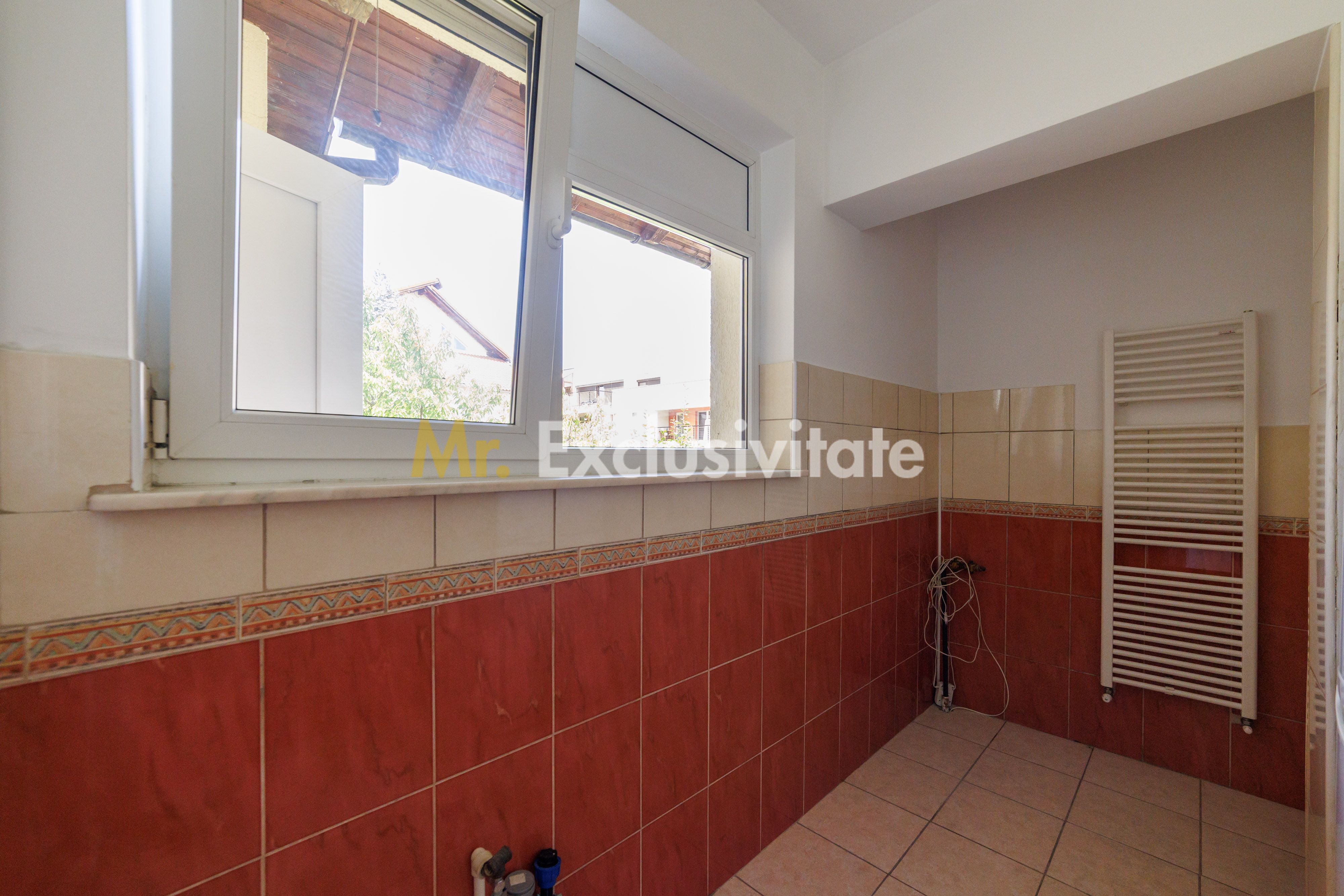 Proprietate multifunctionala | Doua cladiri | 581 mp | Pitesti — fotografia 14