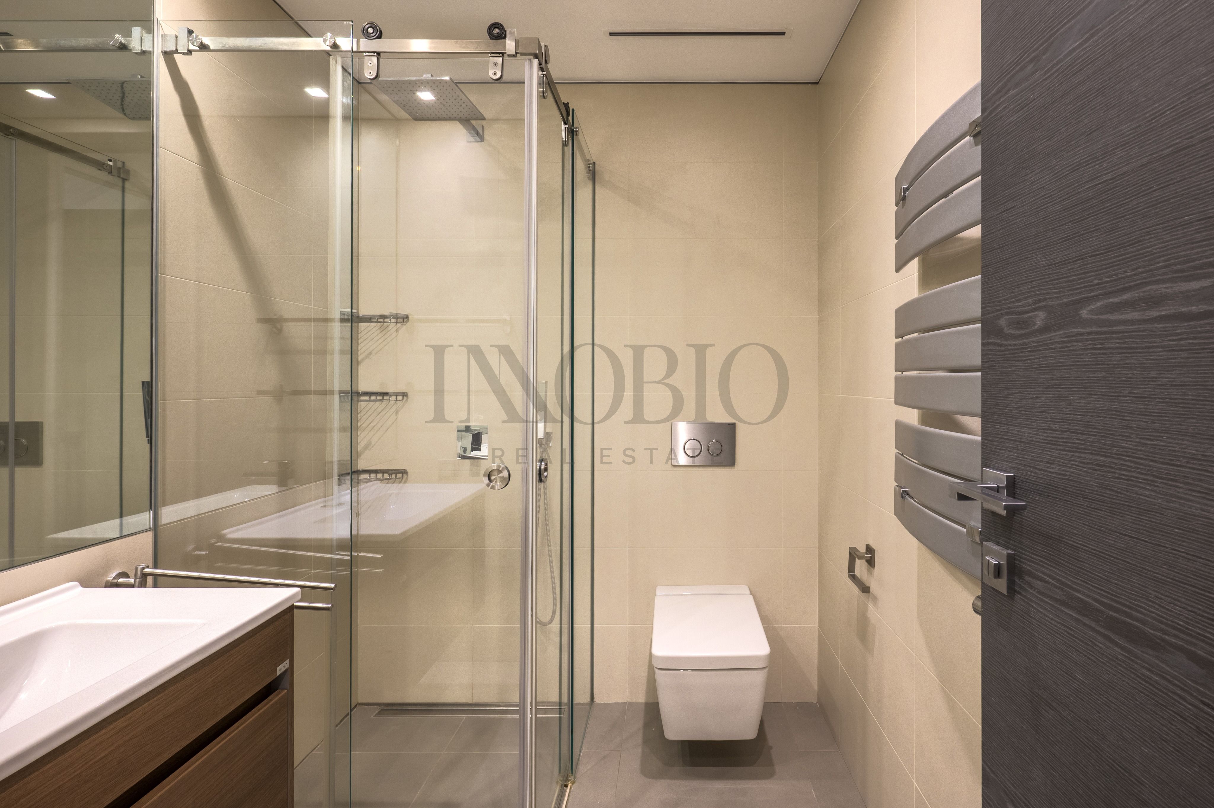 Apartament 3 camere cu terasă și parcare inclusă — fotografia 16