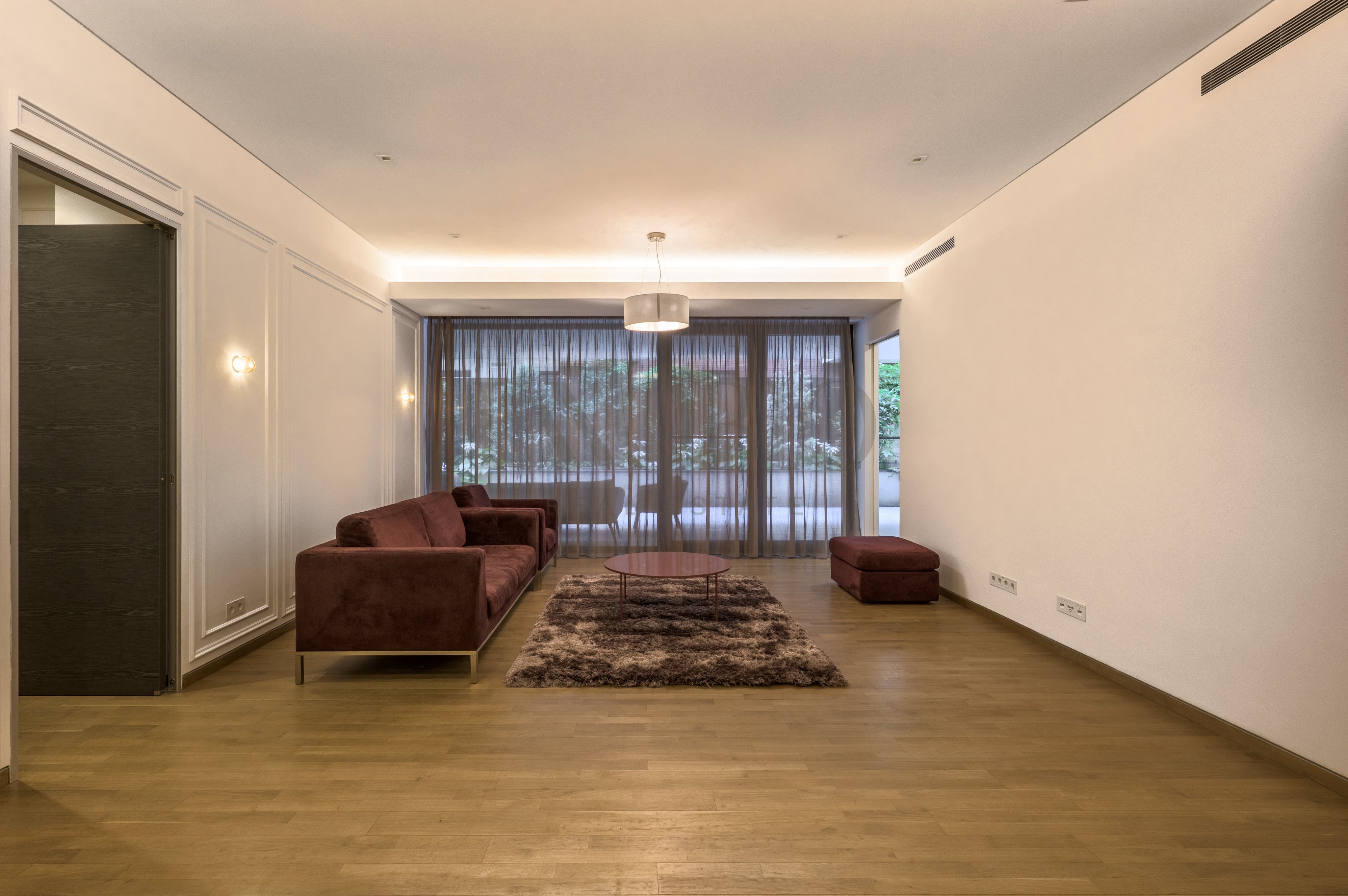 Apartament 3 camere cu terasă și parcare inclusă — fotografia 4