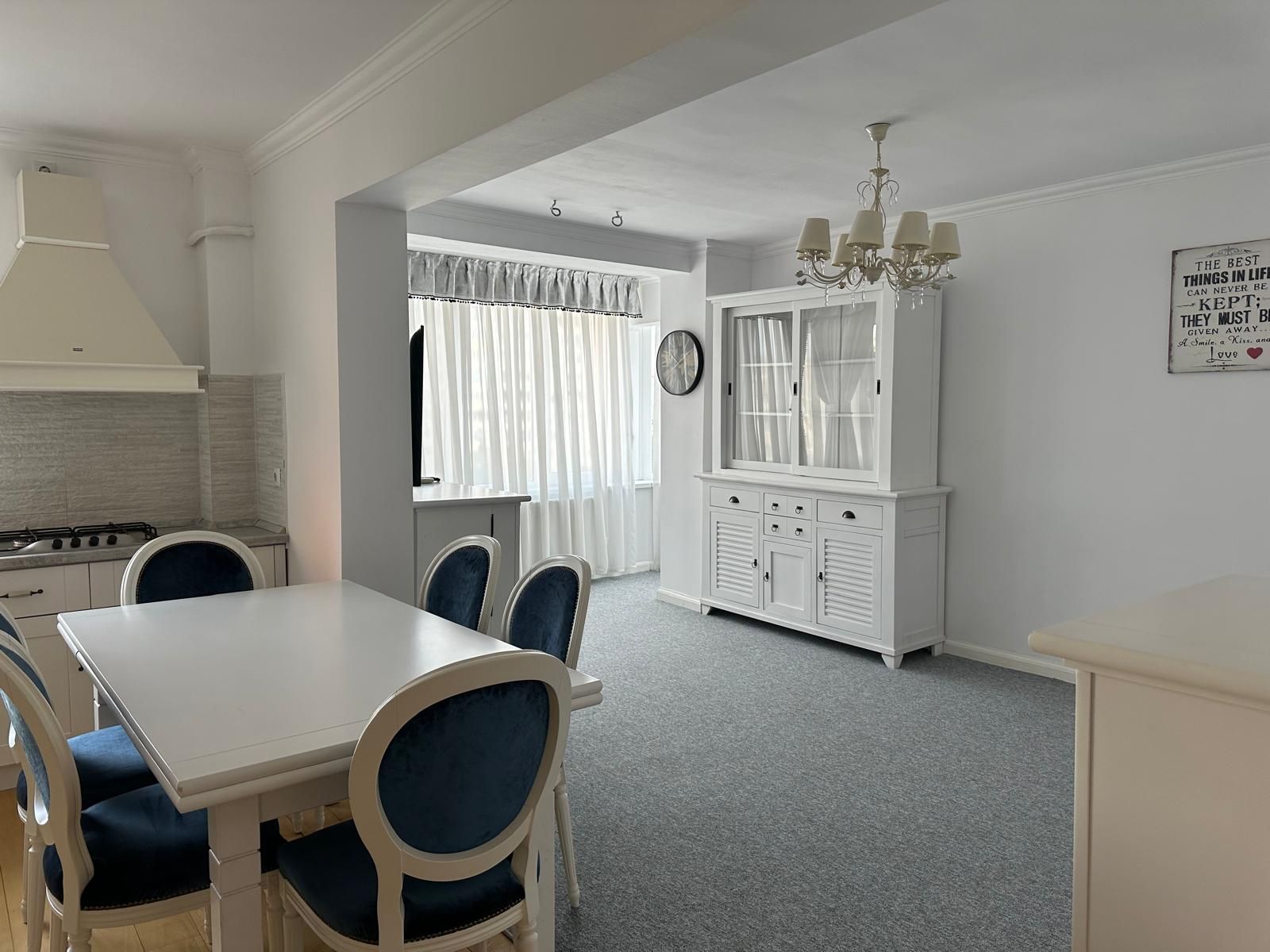 Apartament spațios cu 3 camere de închiriat – Bulevardul Dacia, Oradea — fotografia 3