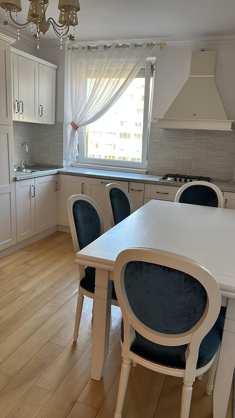 Apartament spațios cu 3 camere de închiriat – Bulevardul Dacia, Oradea — fotografia 6
