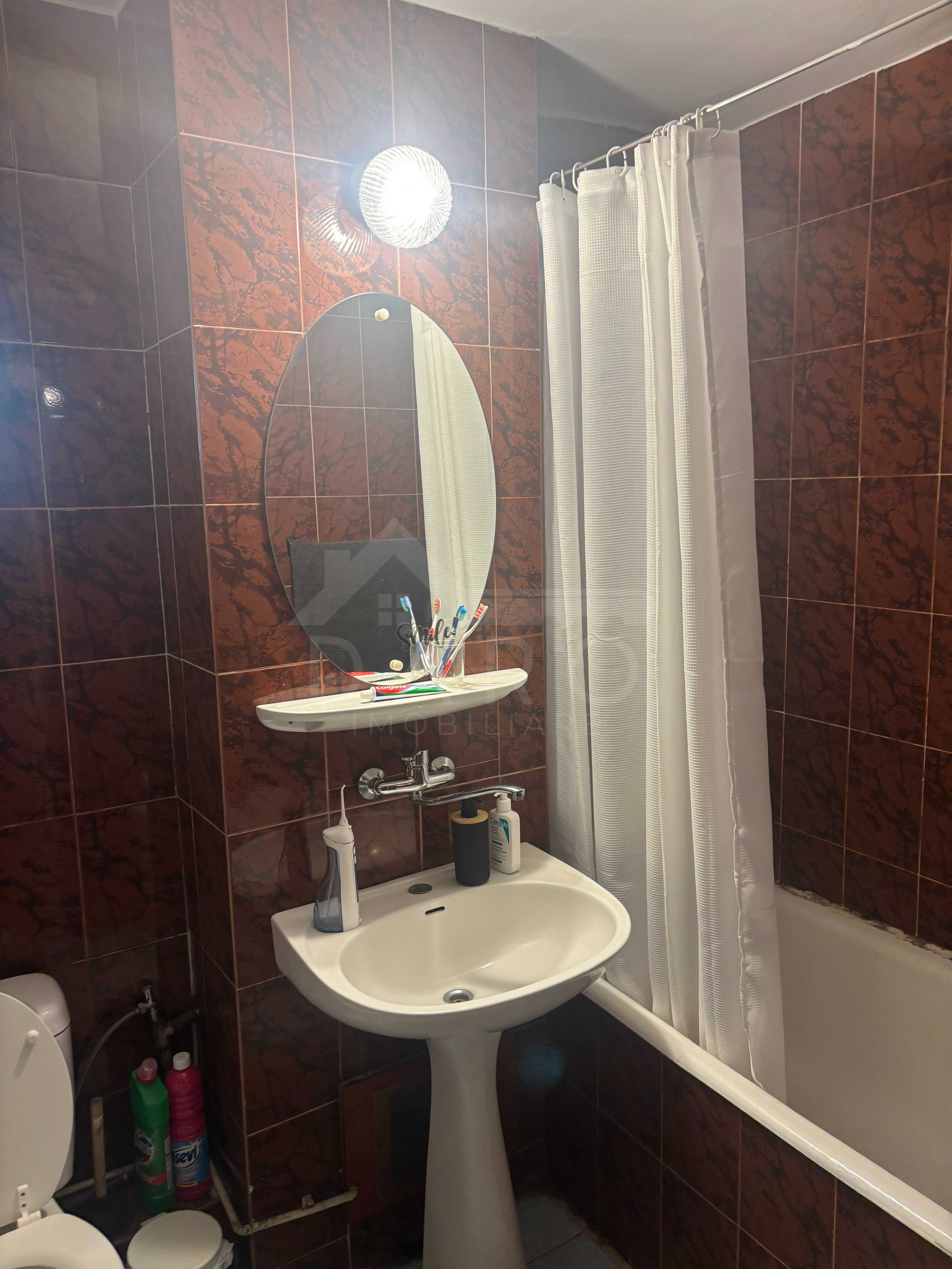 Apartament 3 Camere de Vanzare -90mp- Zona Pandurilor/ EON — fotografia 4
