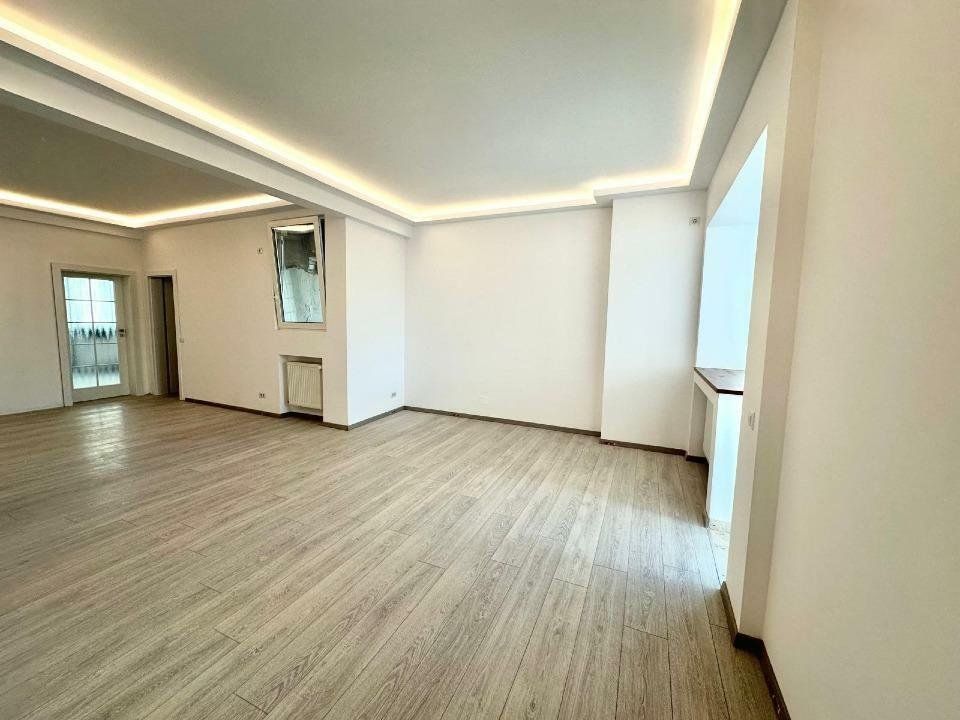 Apartament de vanzare 3 camere Calea Victoriei! — fotografia 3